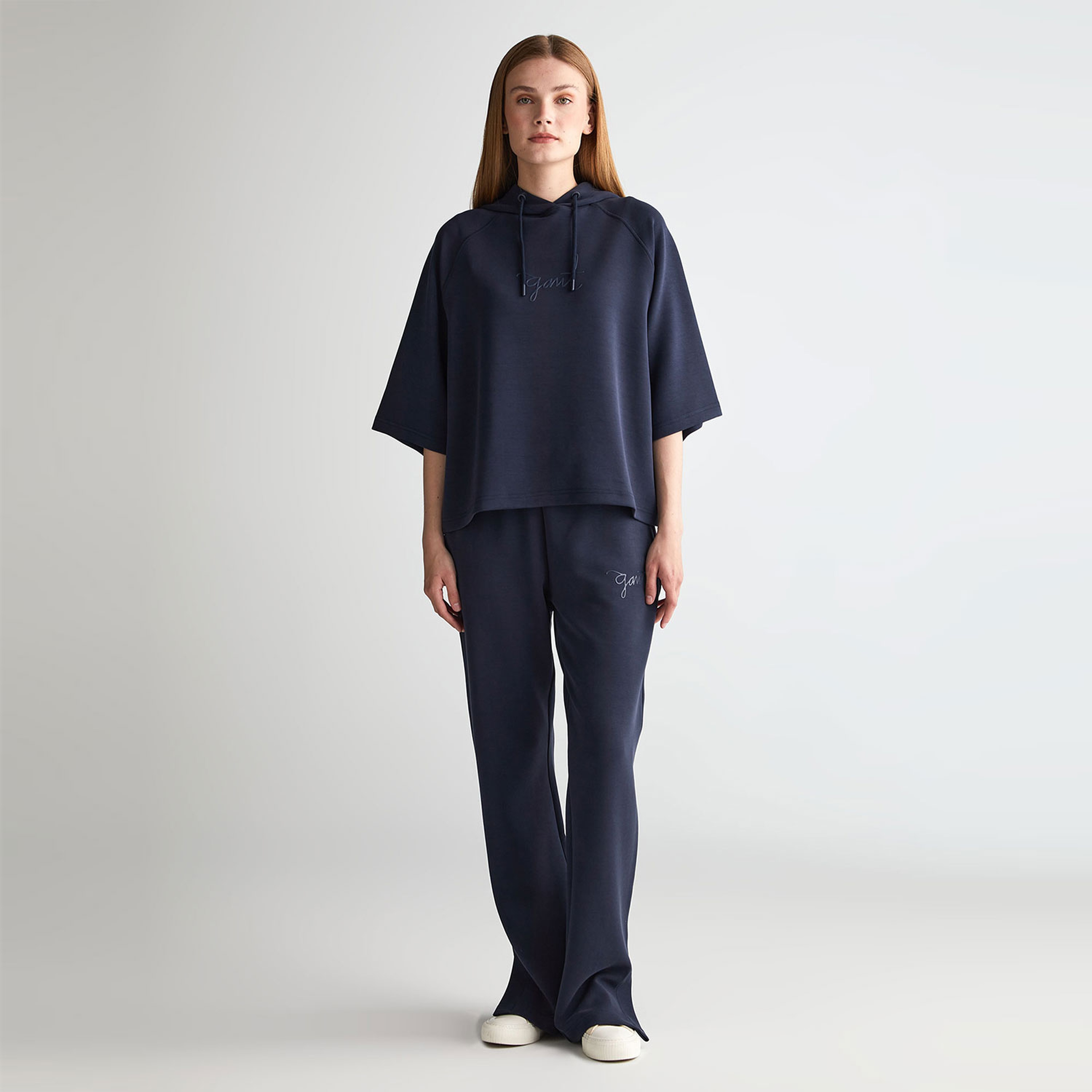 GANT Kadın Lacivert Oversize Fit Kapüşonlu Logolu Sweatshirt