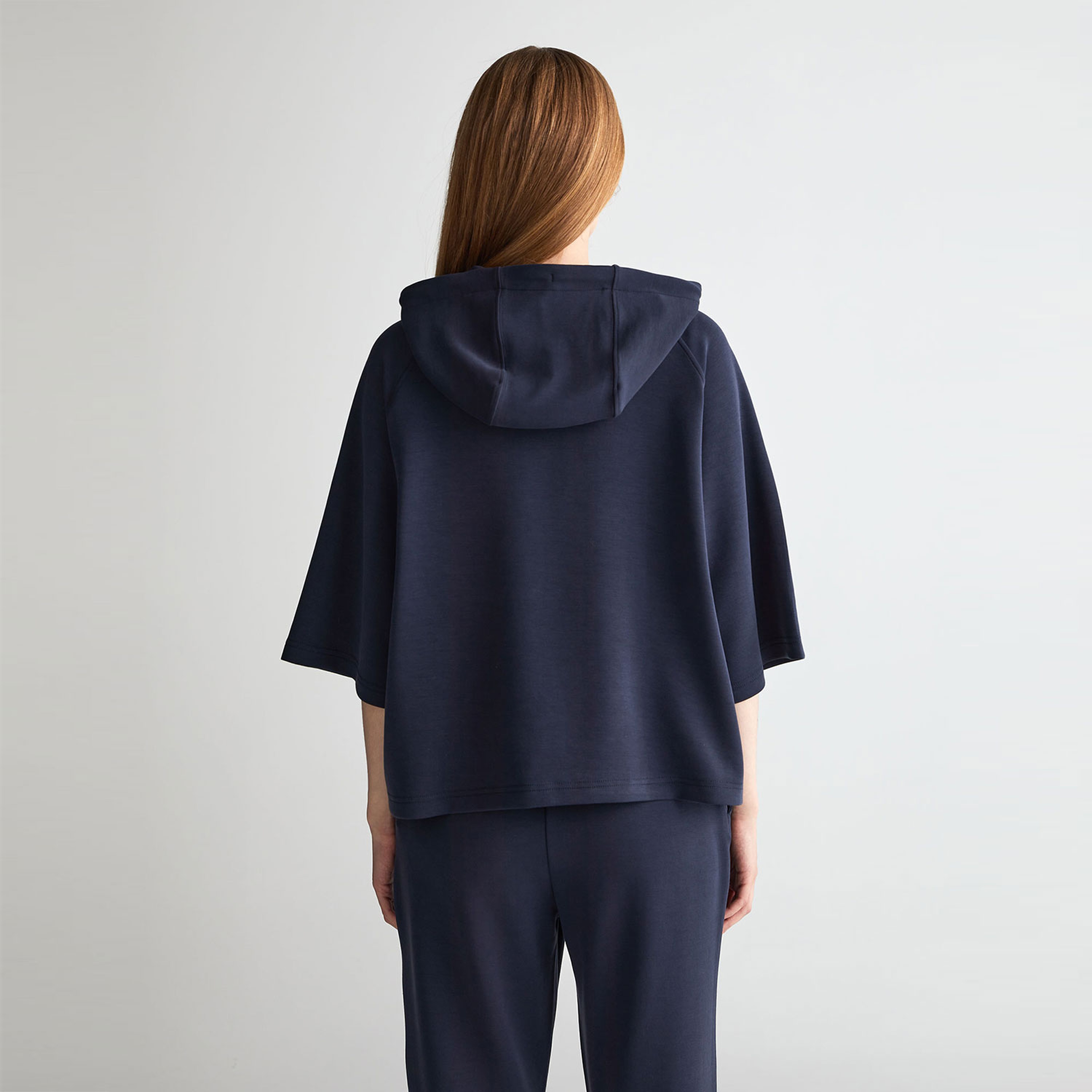 GANT Kadın Lacivert Oversize Fit Kapüşonlu Logolu Sweatshirt