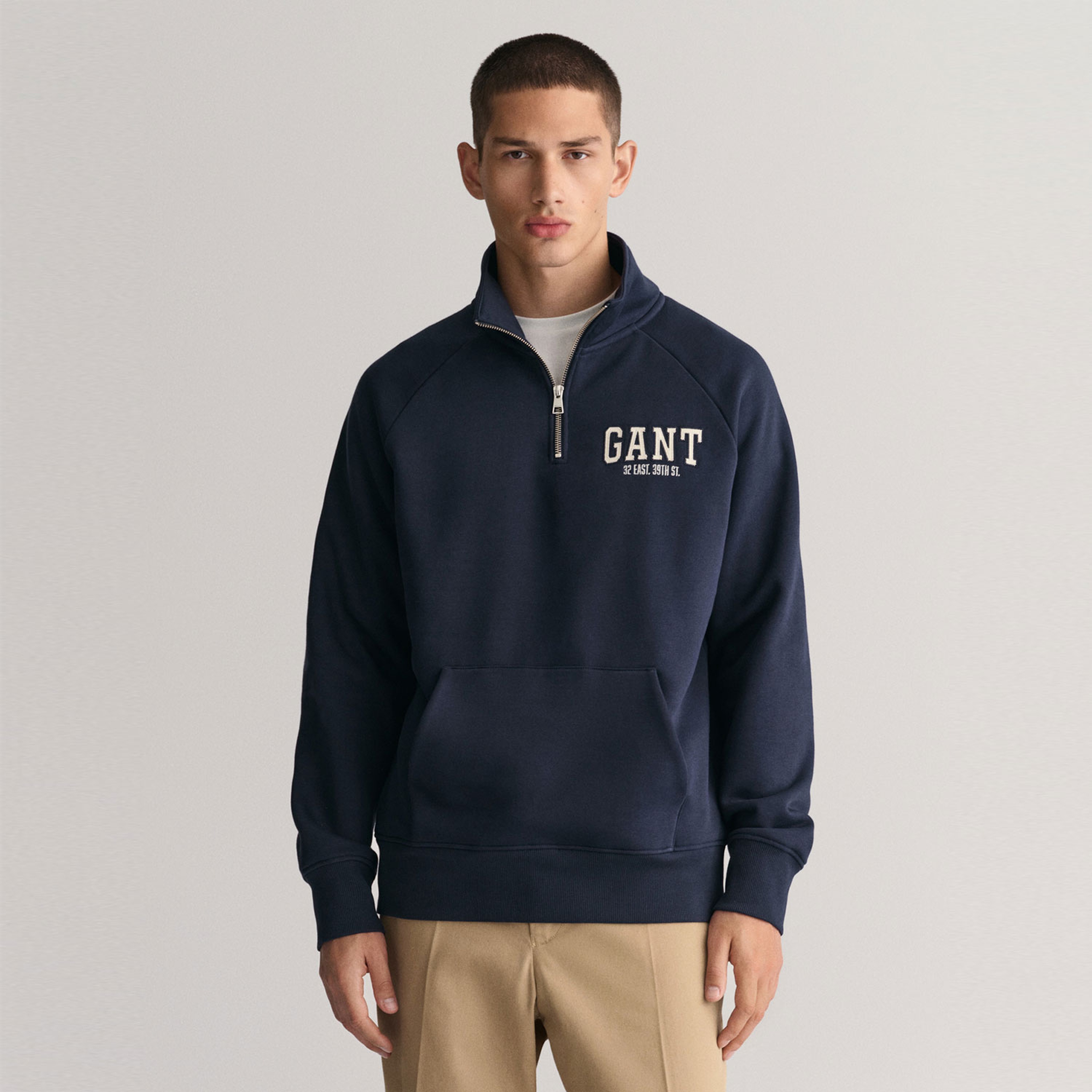 GANT Erkek Lacivert Regular Fit Yarım Fermuarlı Logolu Sweatshirt