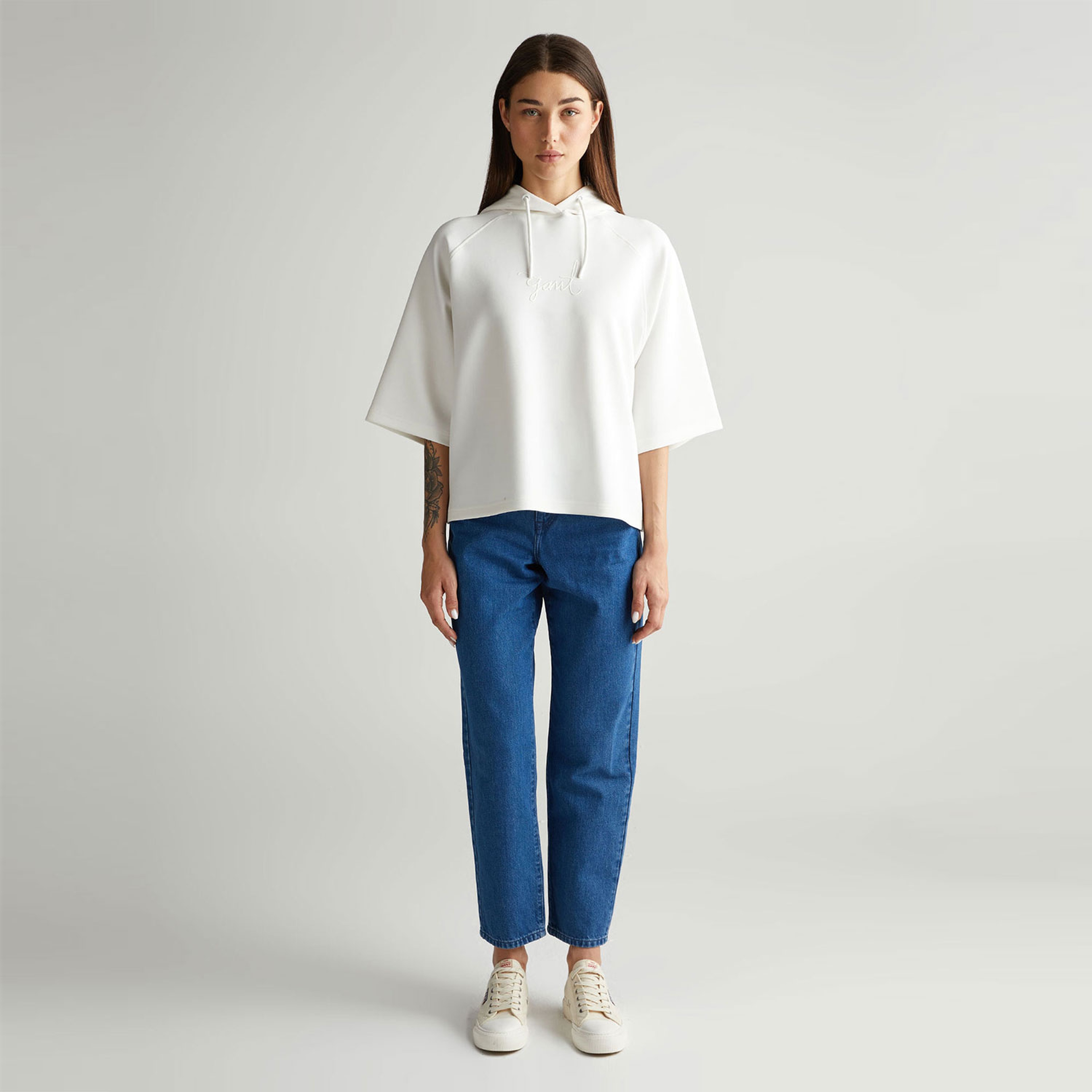 GANT Kadın Krem Oversize Fit Kapüşonlu Logolu Sweatshirt