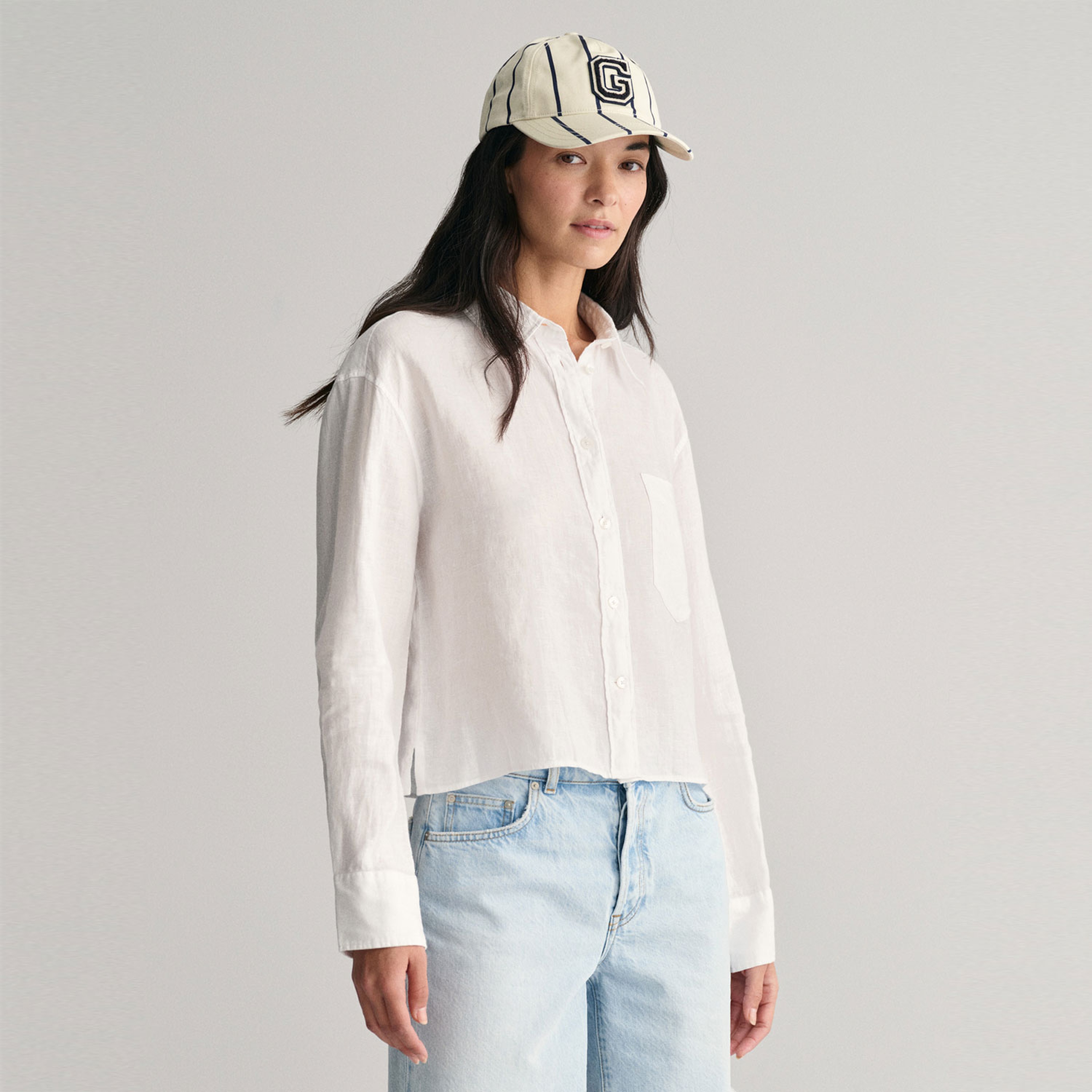 GANT Kadın Beyaz Relaxed Fit Klasik Yaka Keten Gömlek