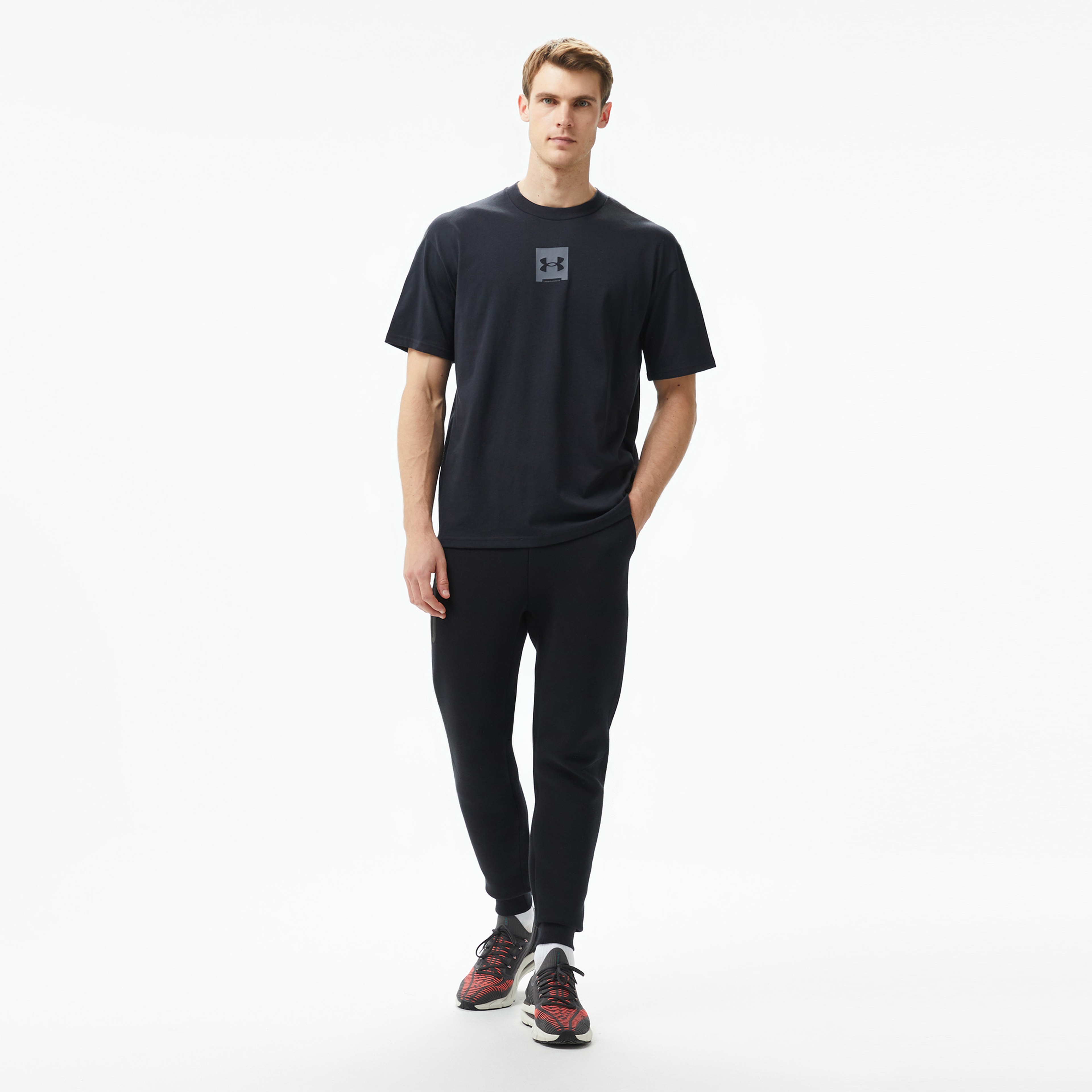 Under Armour Heavyweight Oversized Sm Box Erkek Siyah T-Shirt