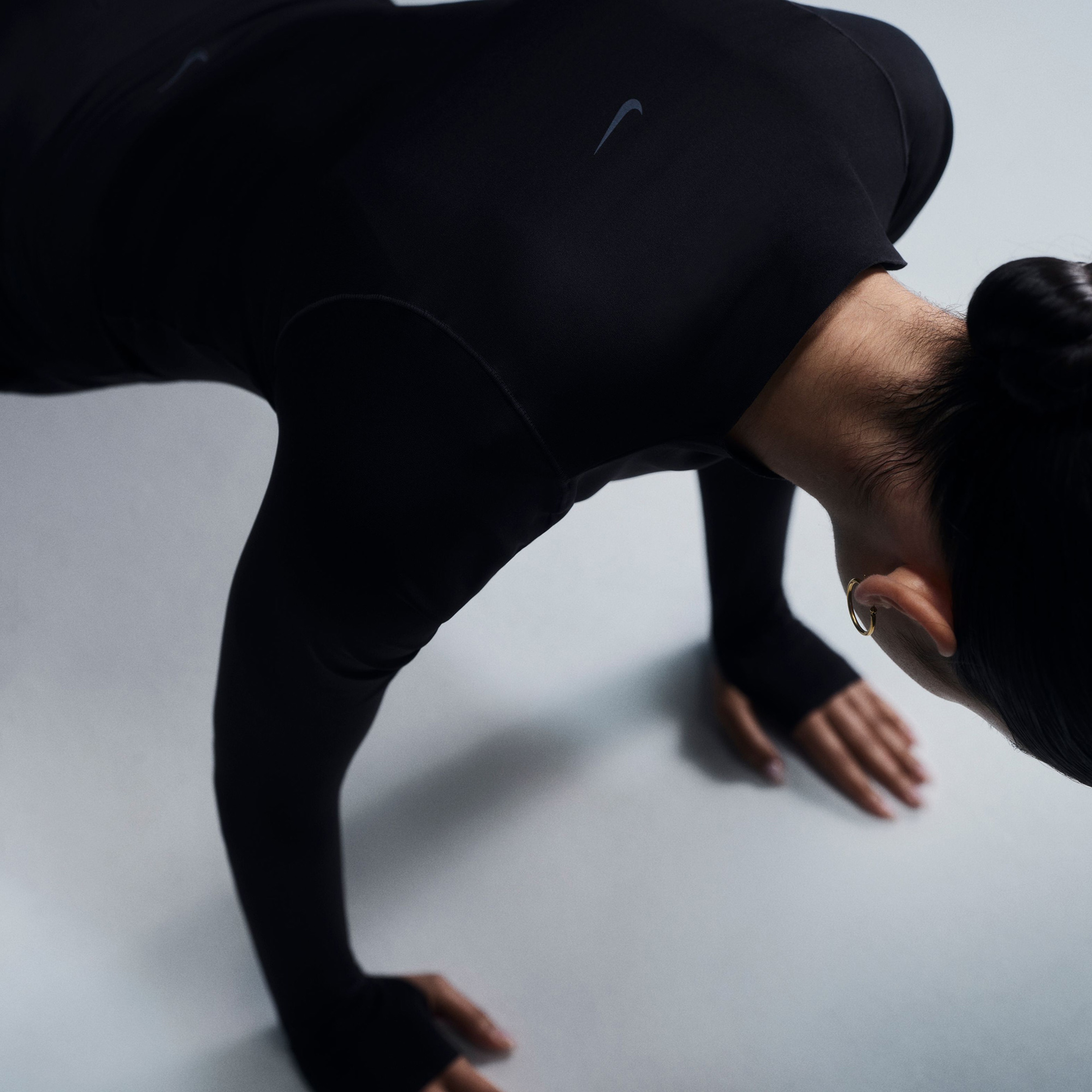 Nike Dri-Fit Zenvy Kadın Siyah Uzun Kollu T-Shirt