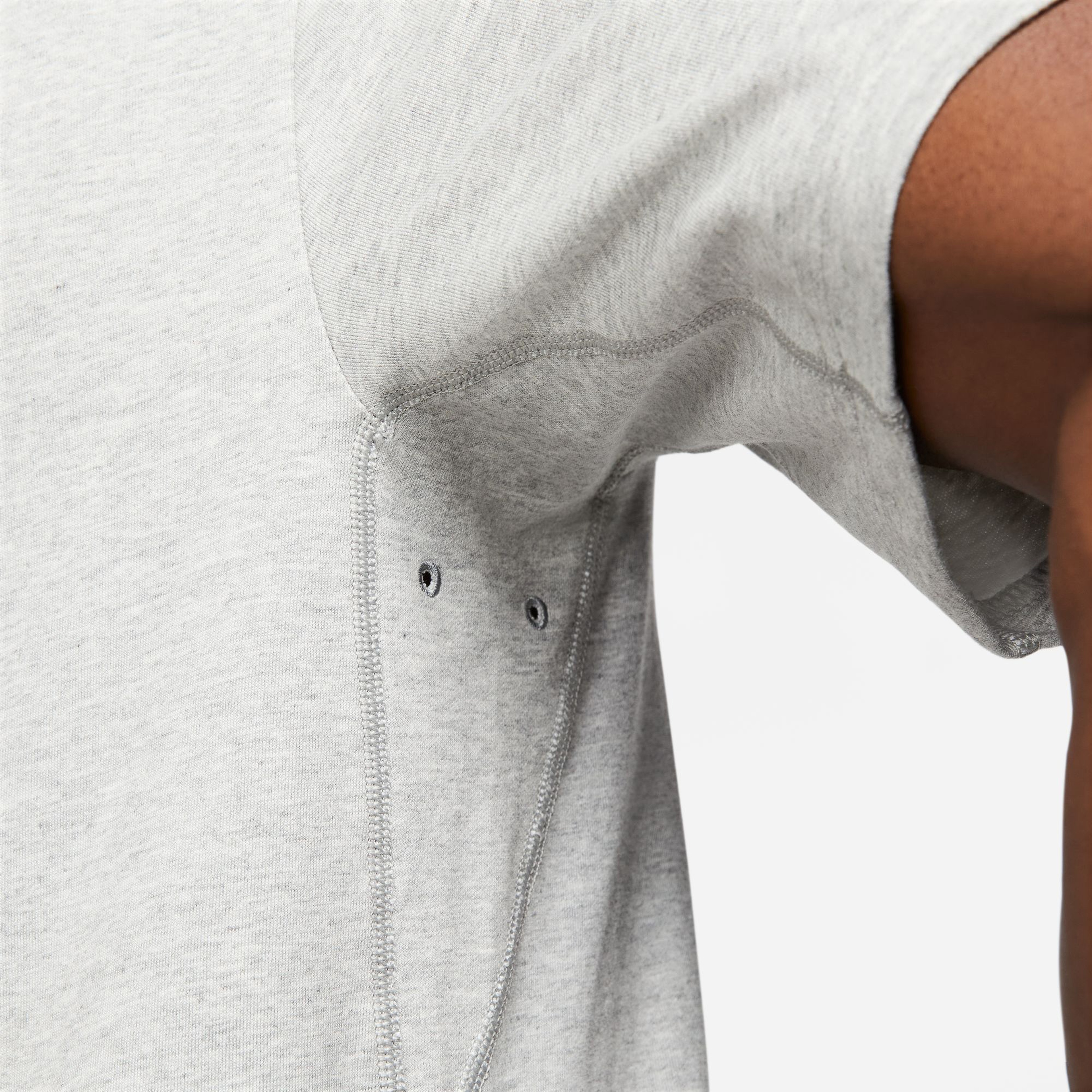 Nike Dri-Fit Primary Erkek Gri T-Shirt