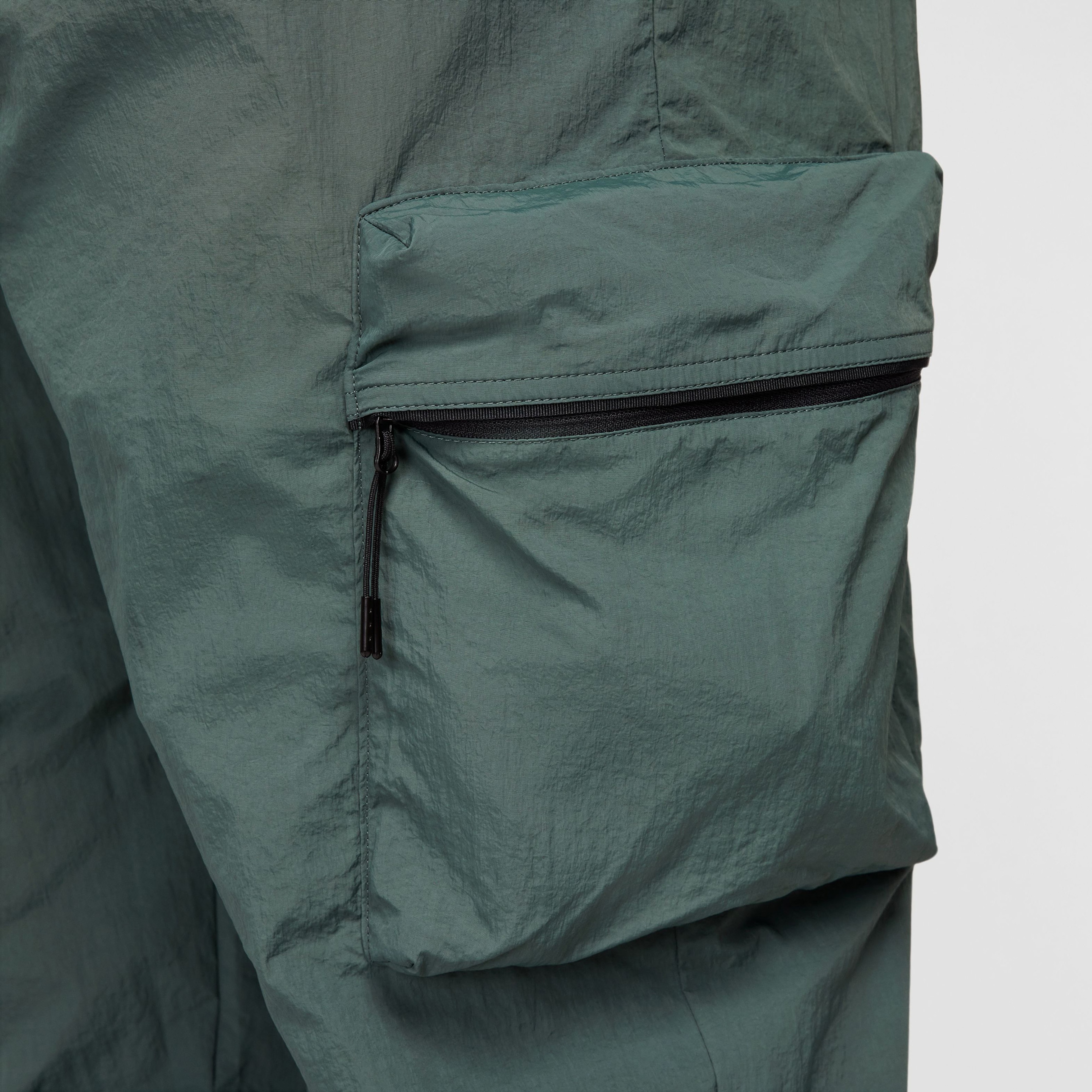 Nike Tech Woven Erkek Yeşil Eşofman Altı