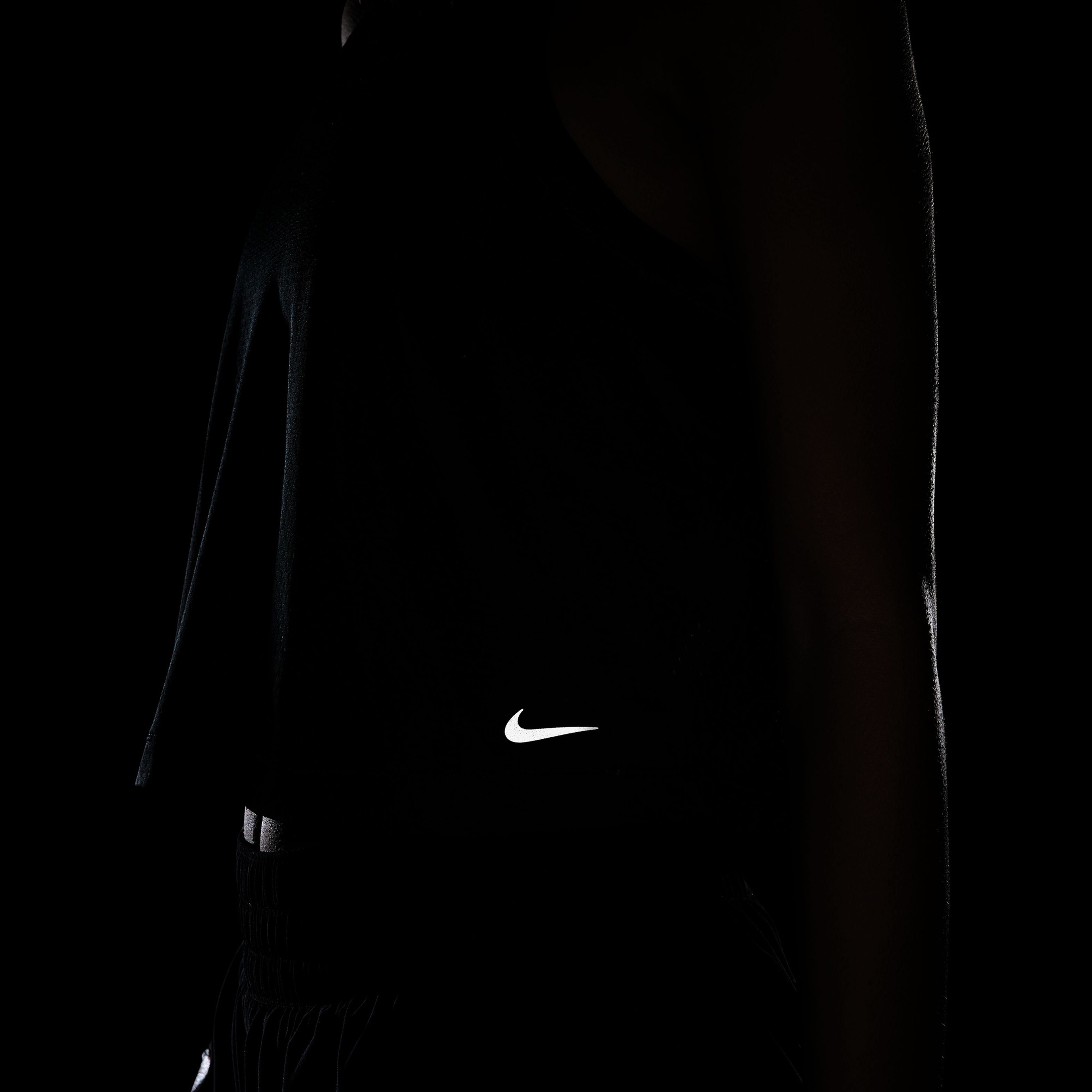 Nike Dri-Fit One Classic Breathable Kadın Siyah Kolsuz T-Shirt
