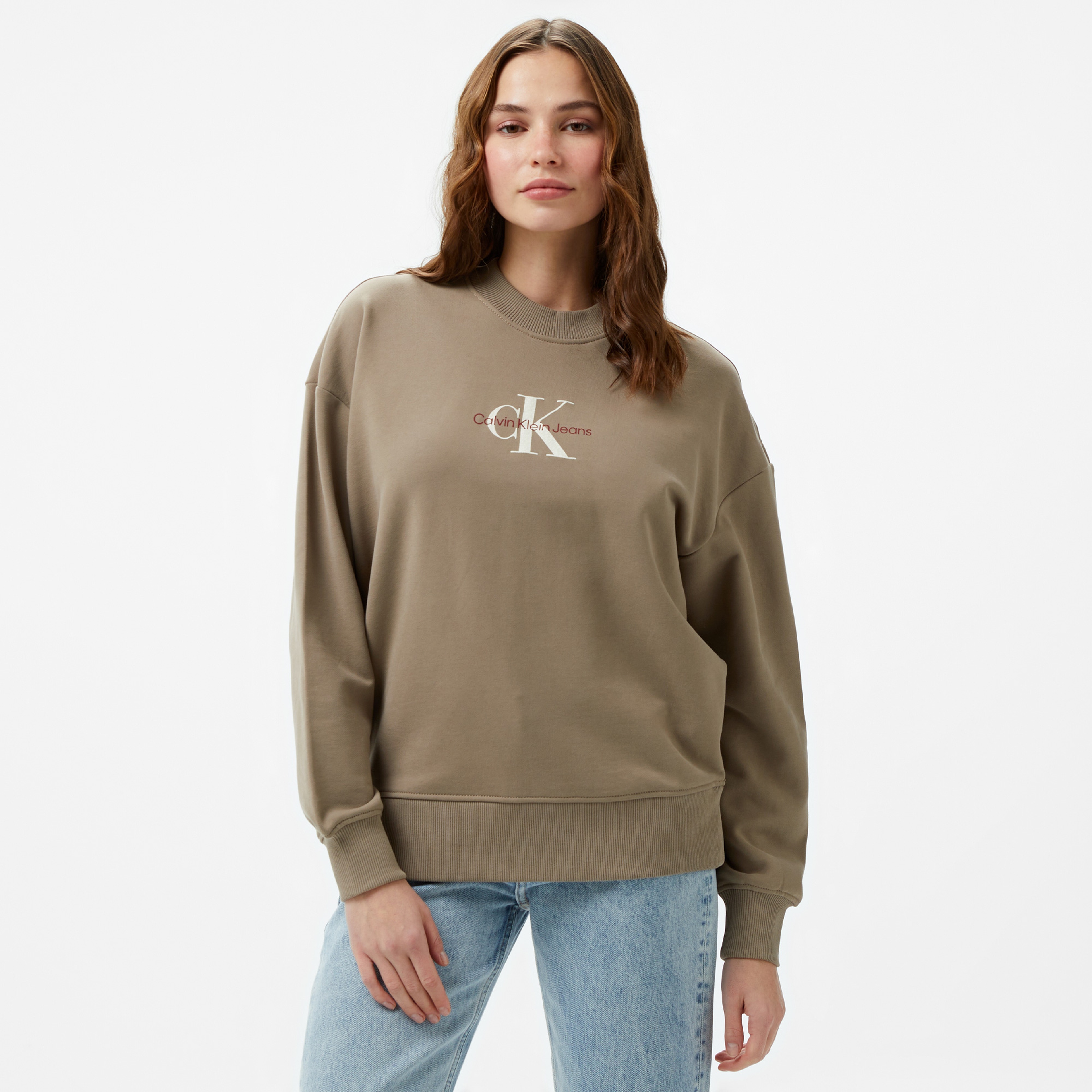 Calvin Klein Jeans Textured Monologo Crewneck Kadın Kahverengi Sweatshirt
