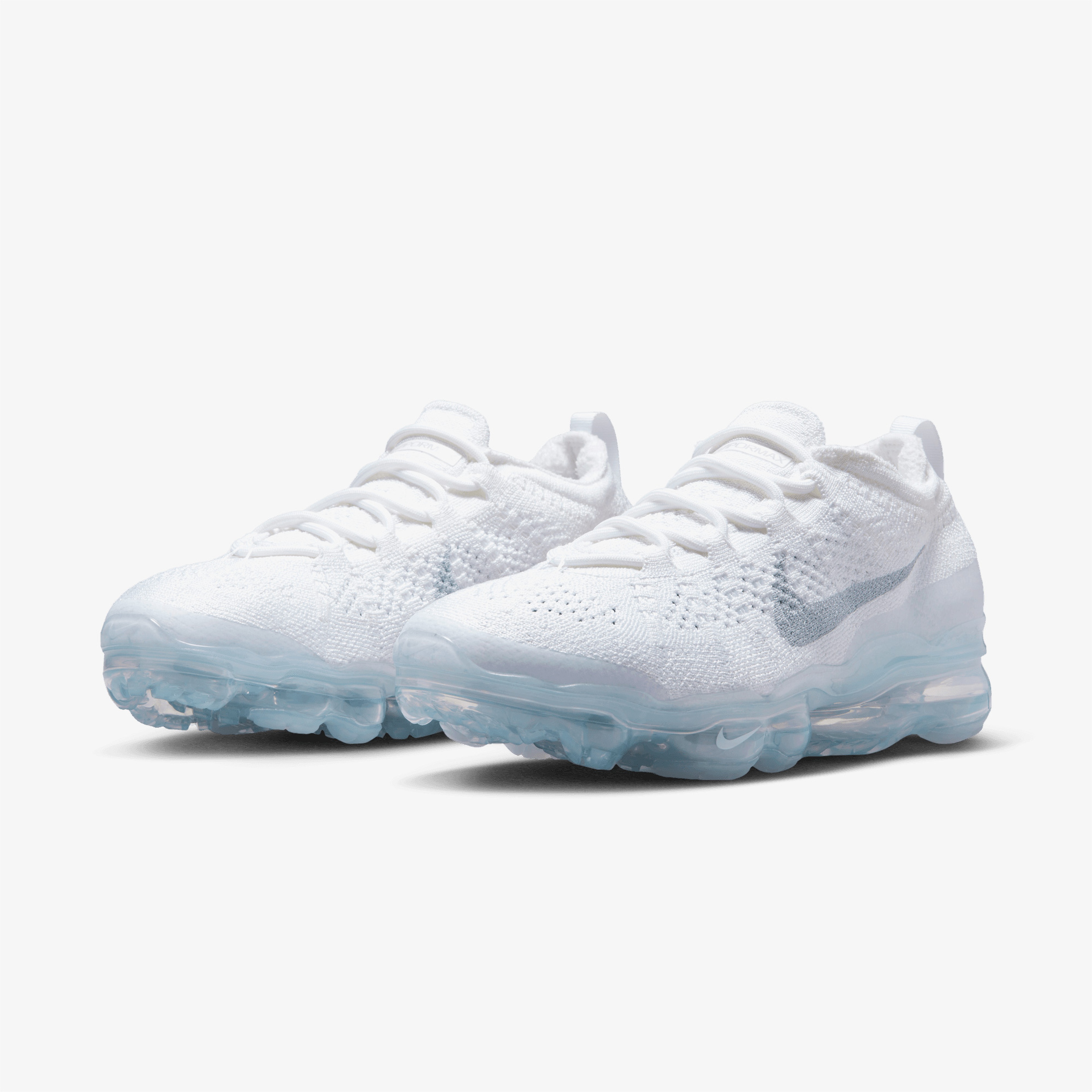 Nike Air VaporMax 2023 Flyknit Kadın Beyaz Spor Ayakkabı