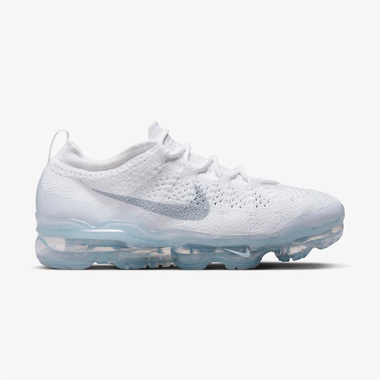 Nike Air VaporMax 2023 Flyknit Kadın Beyaz Spor Ayakkabı