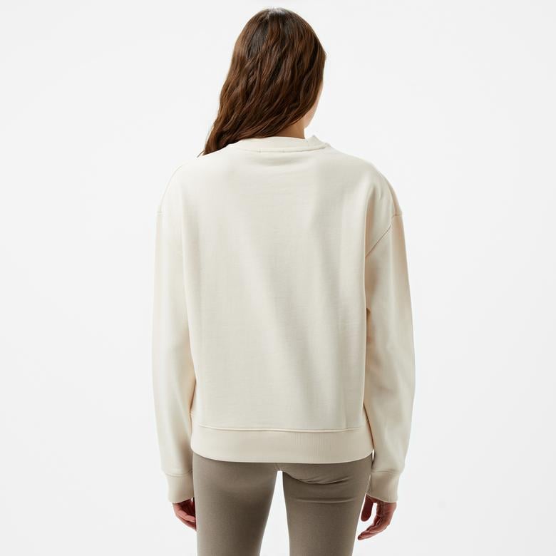 Calvin Klein Hero Logo Kadın Krem Sweatshirt