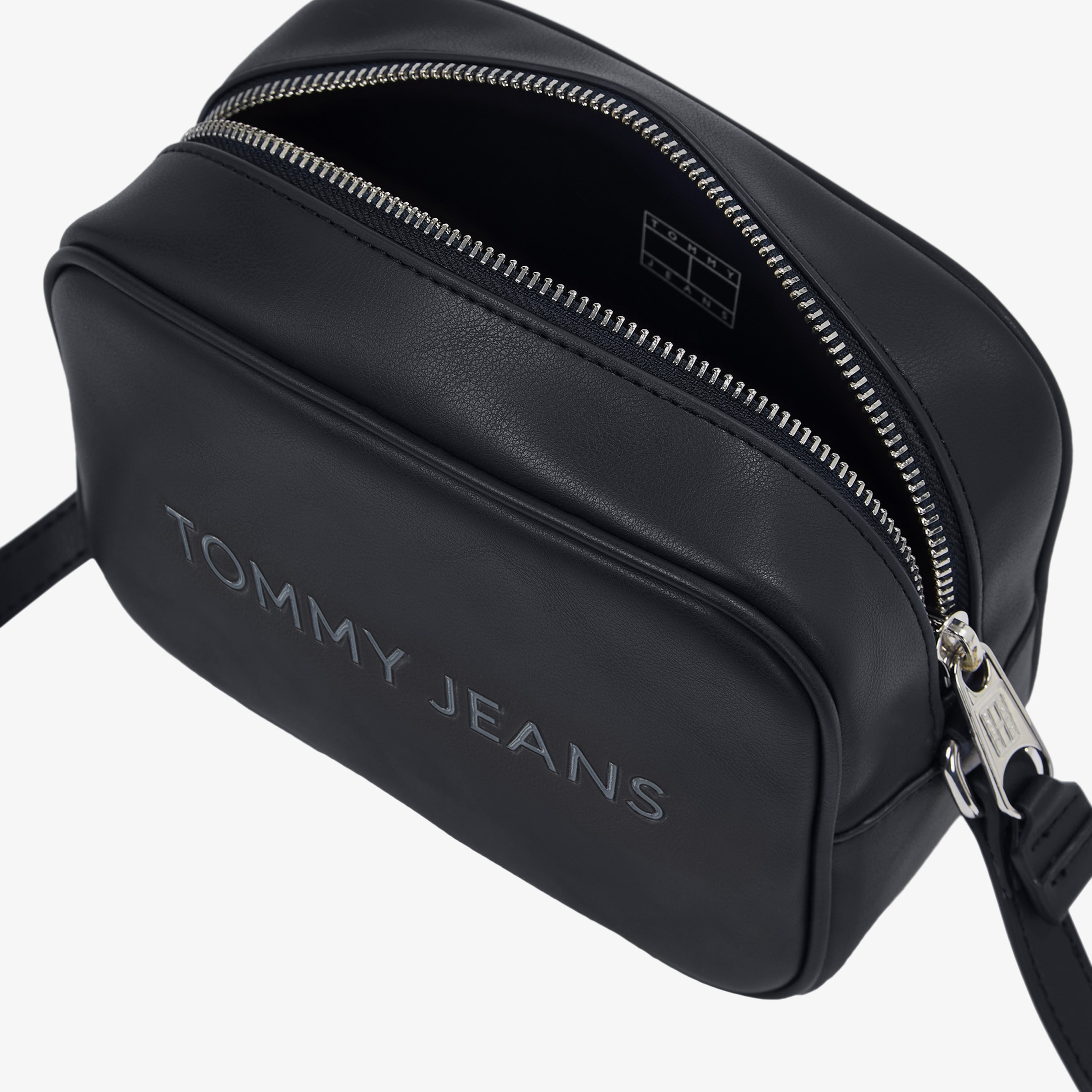 Tommy Jeans Essential Embossed Logo Kadın Siyah Çanta