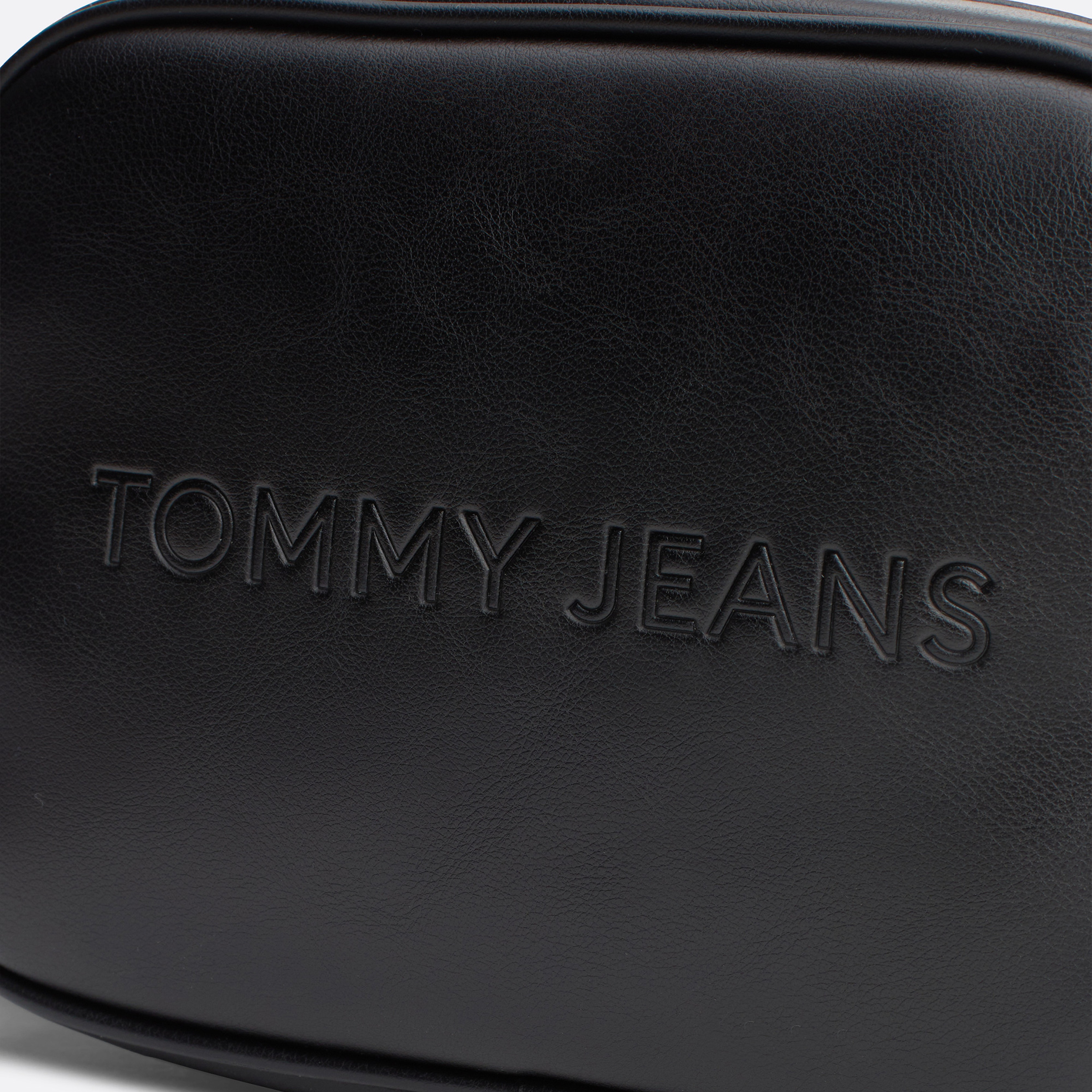Tommy Jeans Essential Embossed Logo Kadın Siyah Çanta