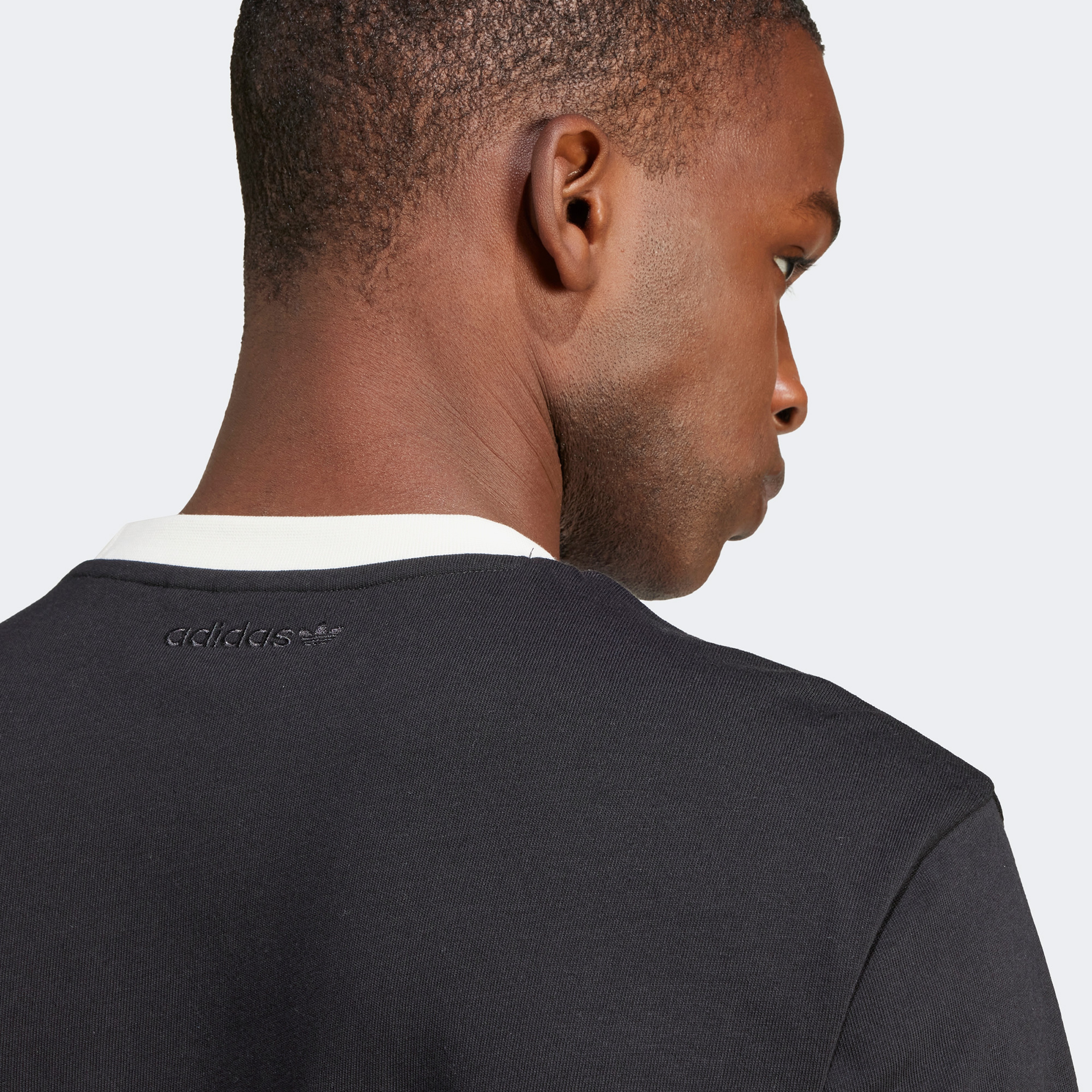 adidas Simple Erkek Siyah T-Shirt