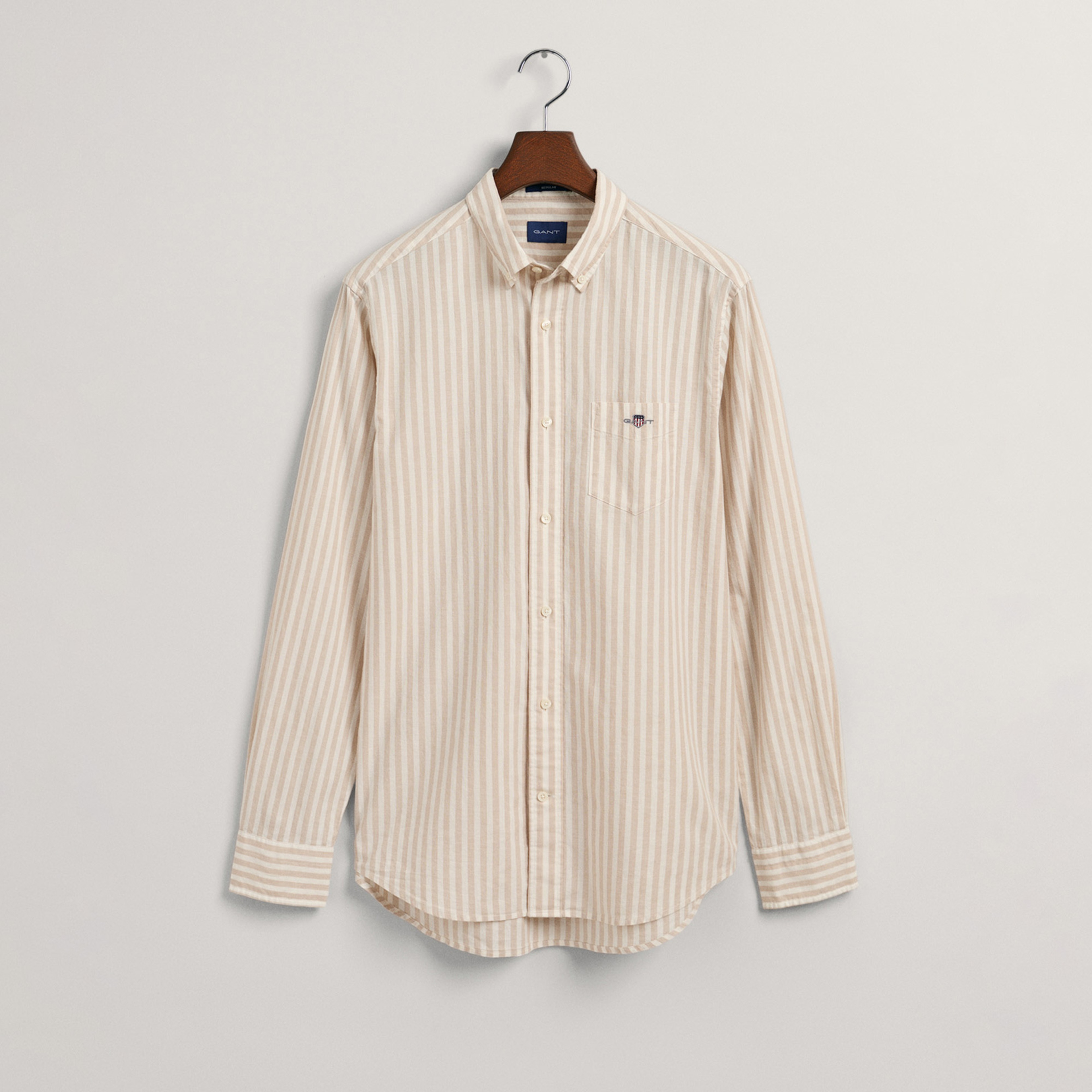 GANT Erkek Bej Regular Fit Düğmeli Yaka Çizgili Gömlek