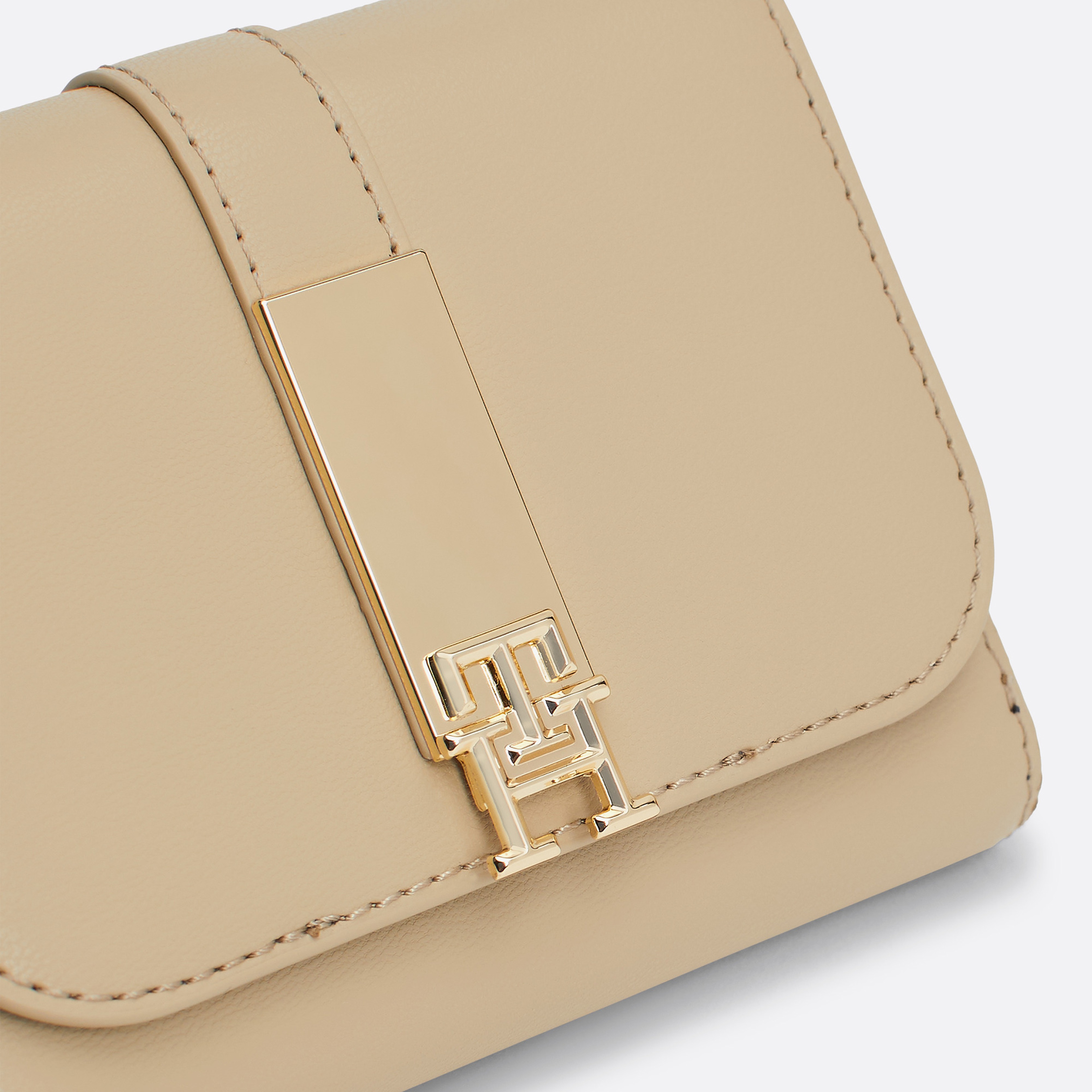 Tommy Hilfiger Kadın Bej Cüzdan