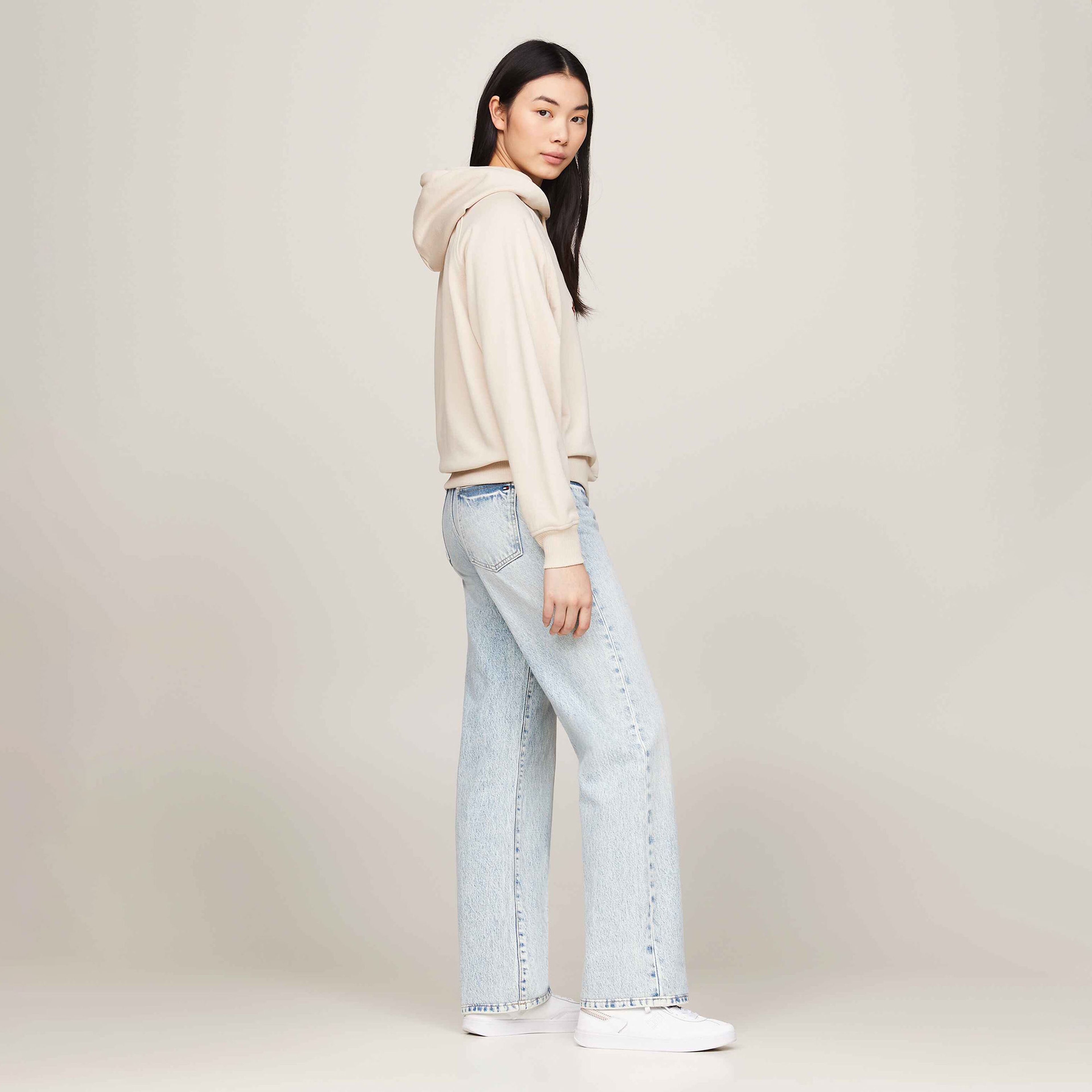 Tommy Hilfiger Kadın Bej Sweatshirt