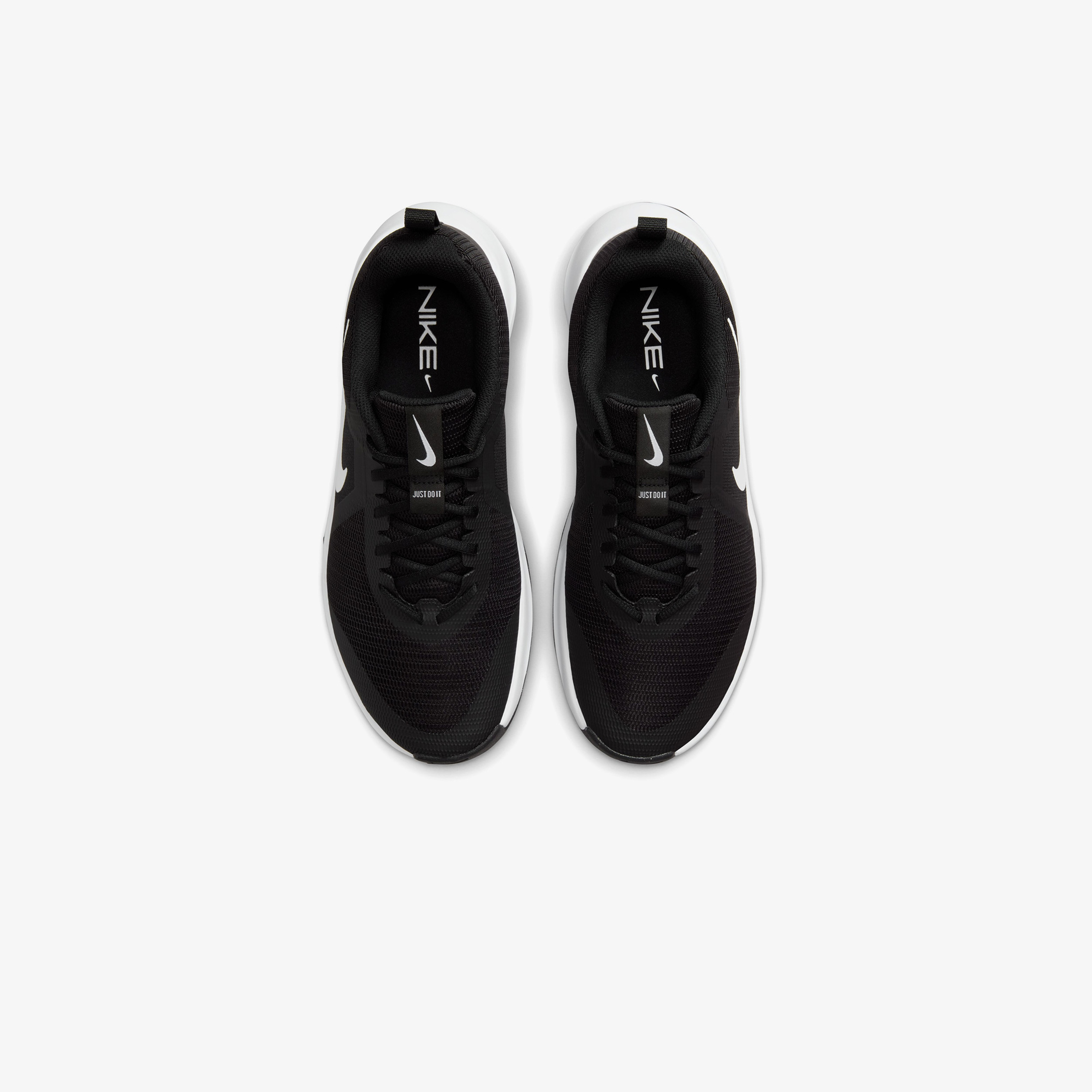 Nike MC Trainer 3 Erkek Siyah Antrenman Ayakkabısı