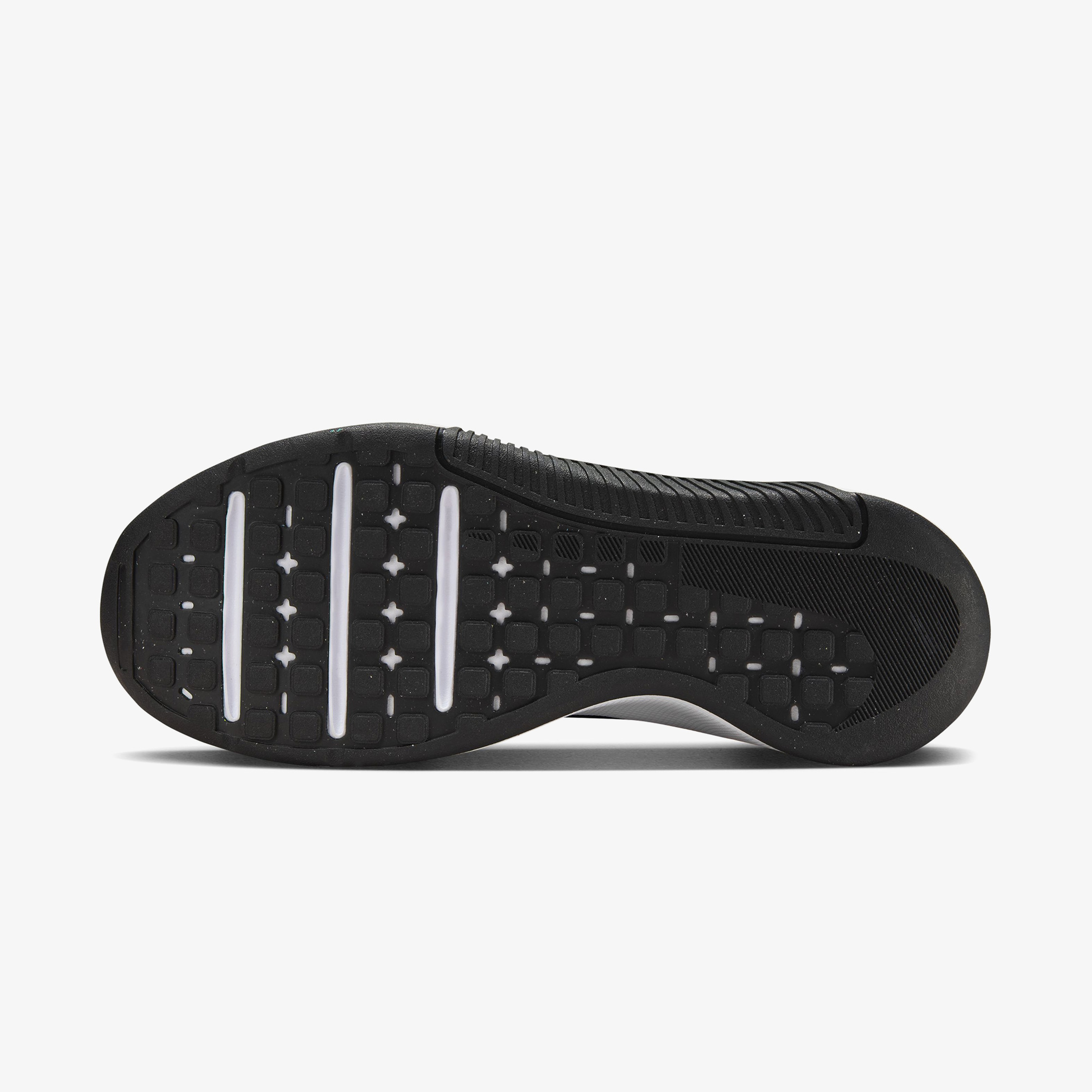 Nike MC Trainer 3 Kadın Siyah Spor Ayakkabı