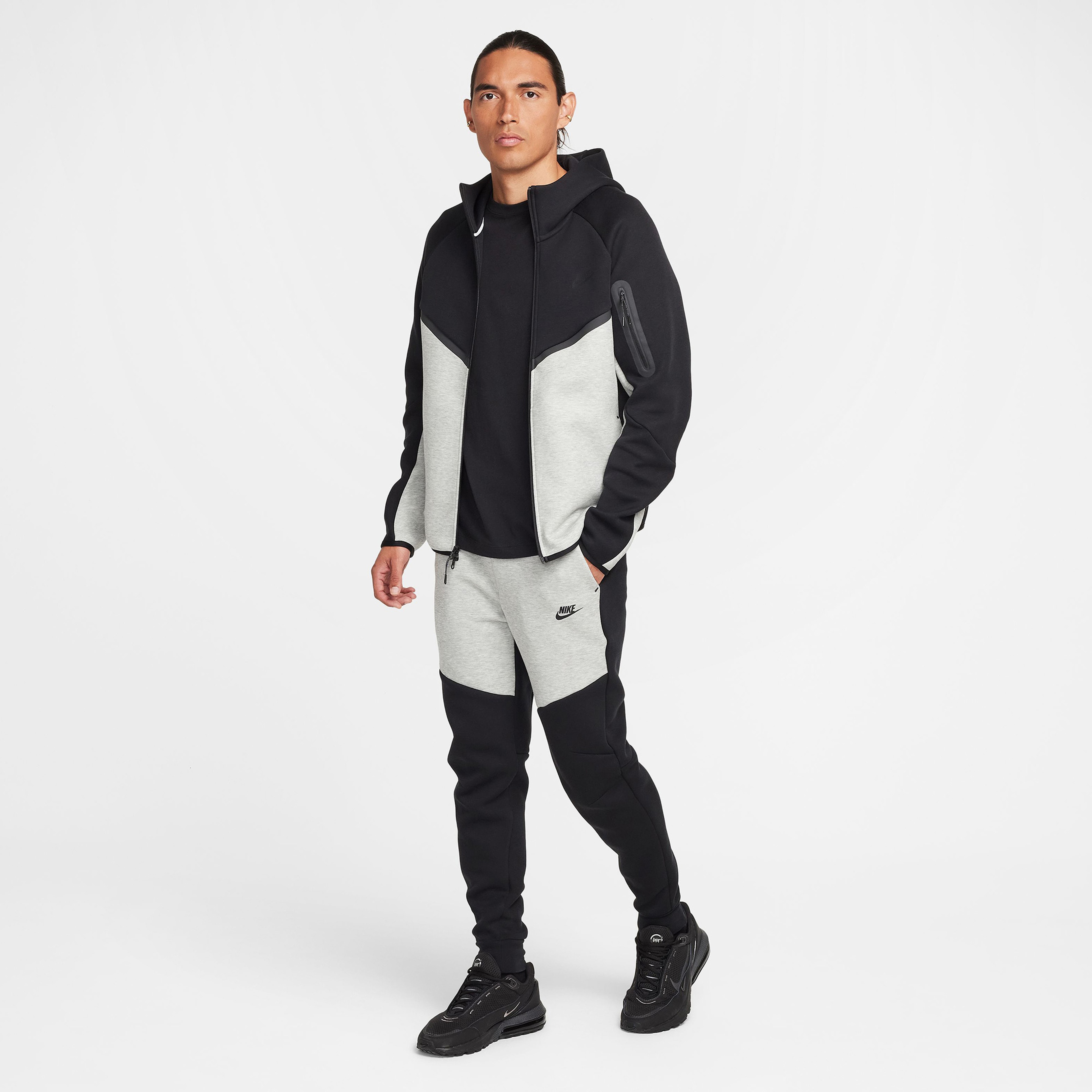 Nike Tech Fleece Erkek Siyah Sweatshirt
