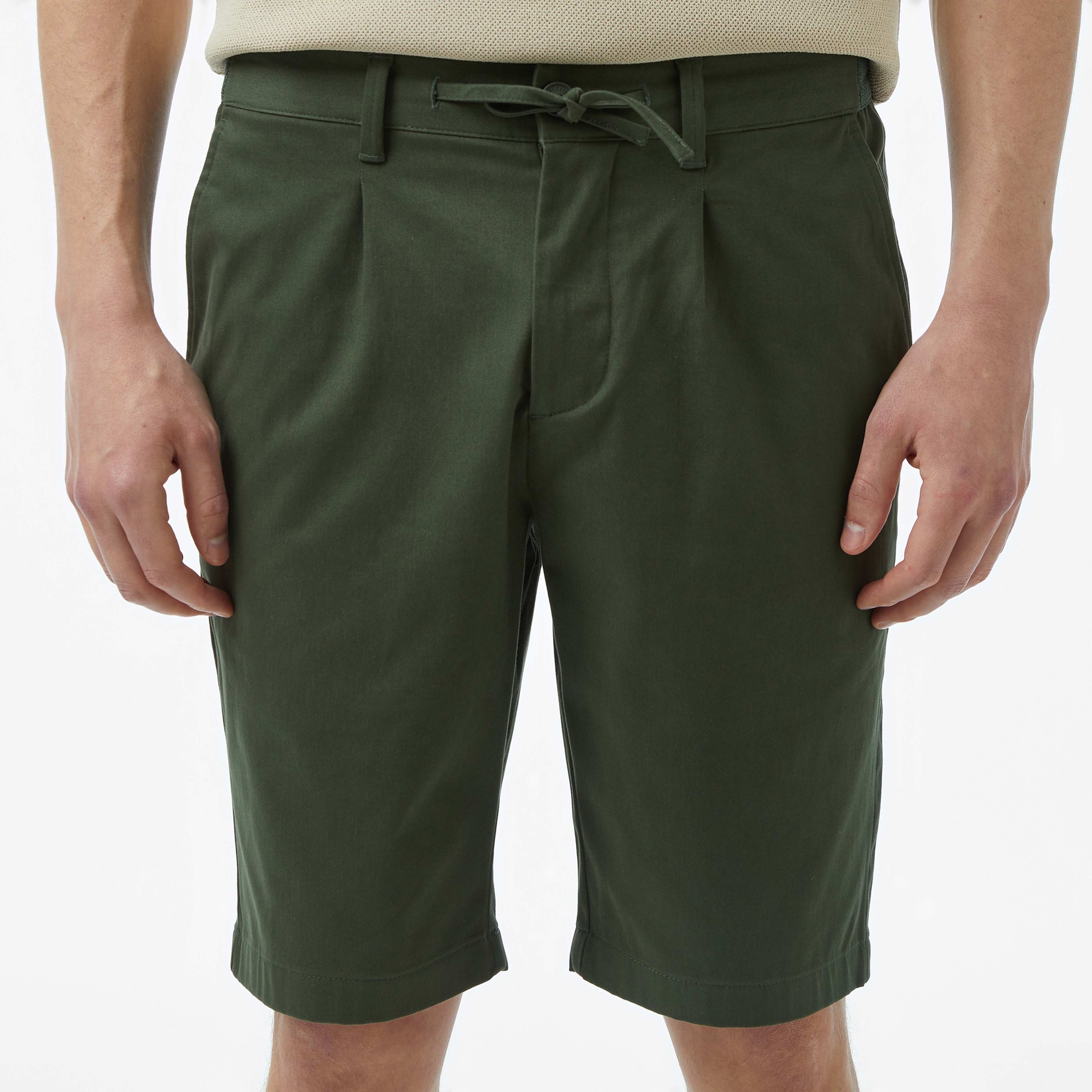 Erkek Tapered Fit Haki Bermuda Şort