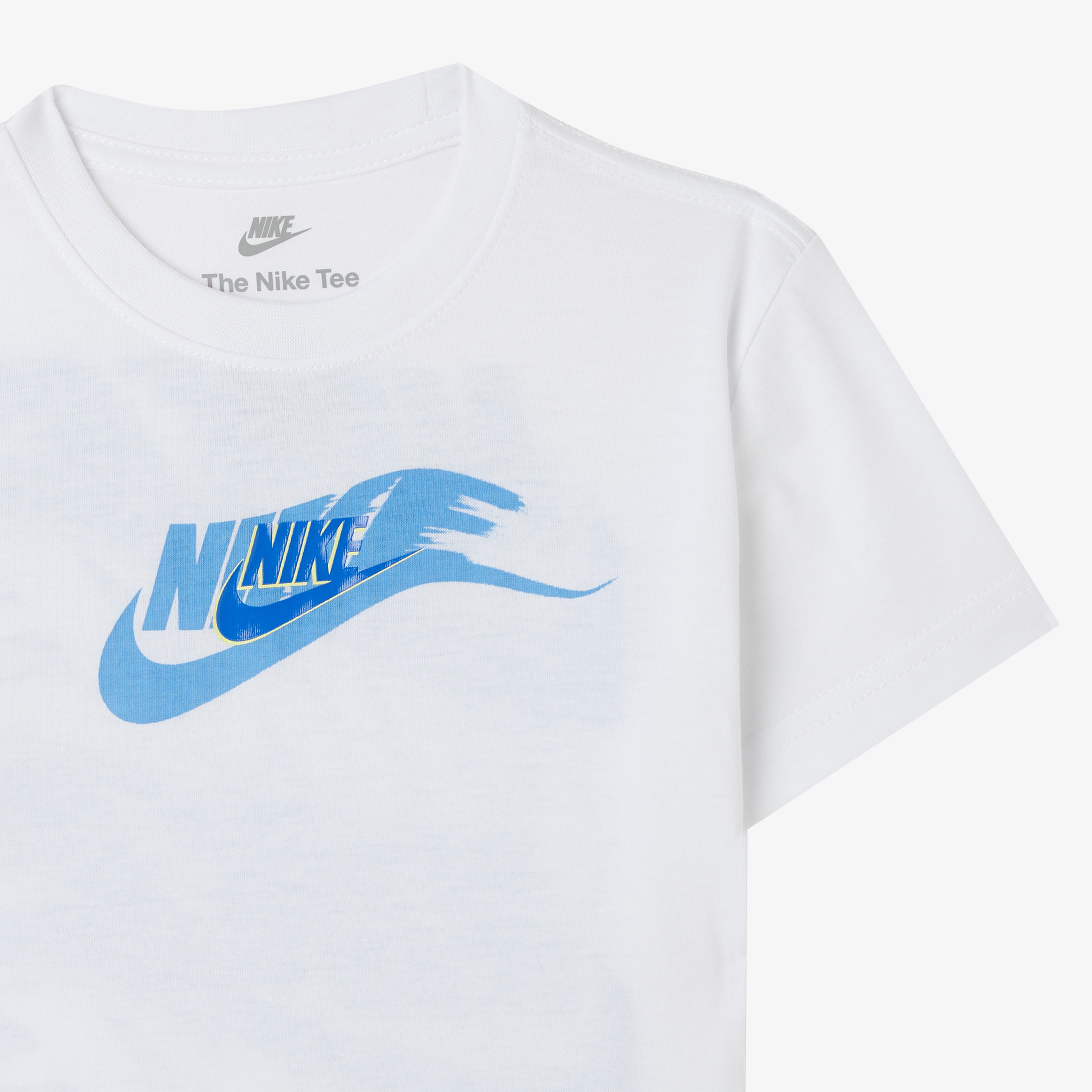 Nike Sportswear On The Move Çocuk Beyaz T-Shirt