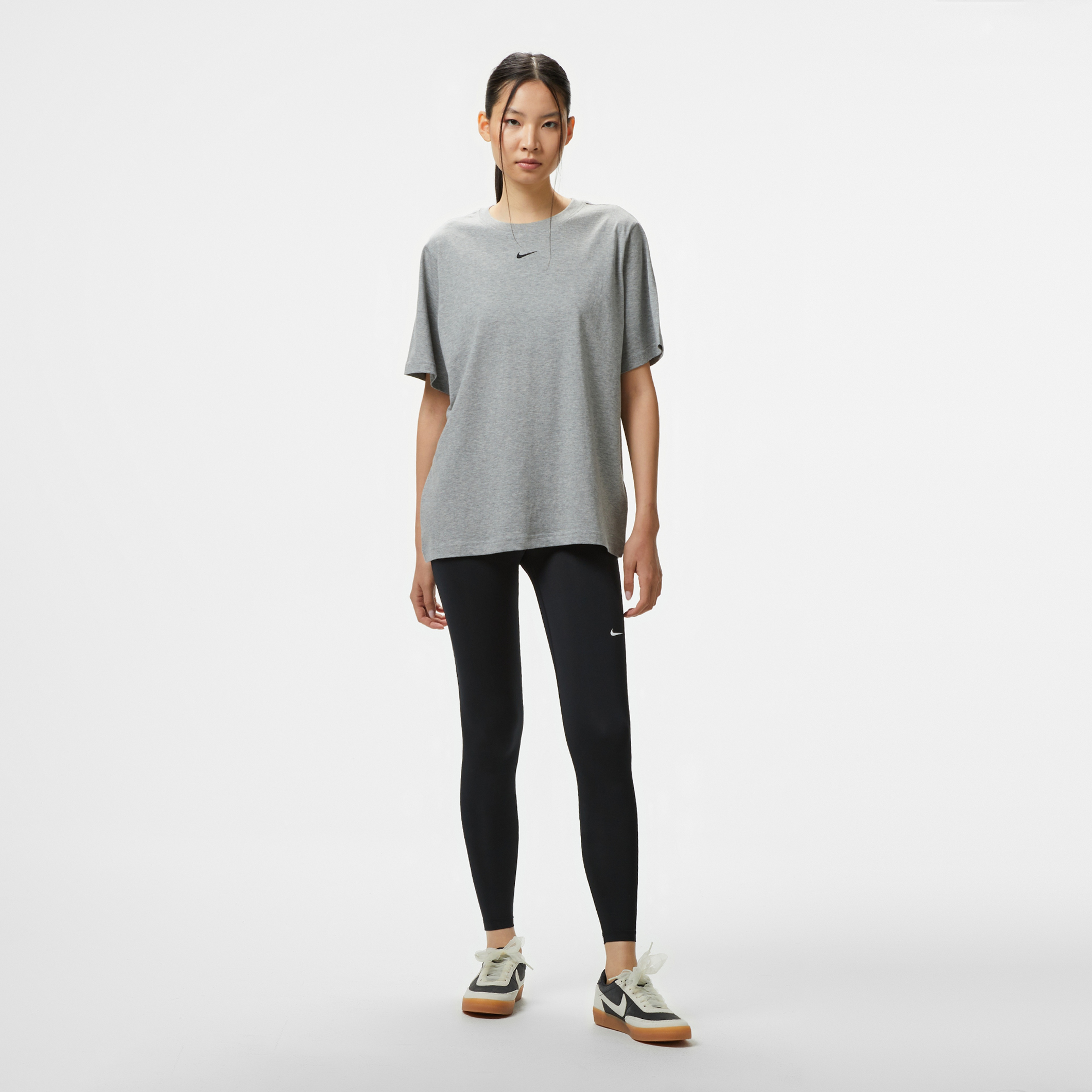 Nike Sportswear Essential Kadın Gri T-Shirt