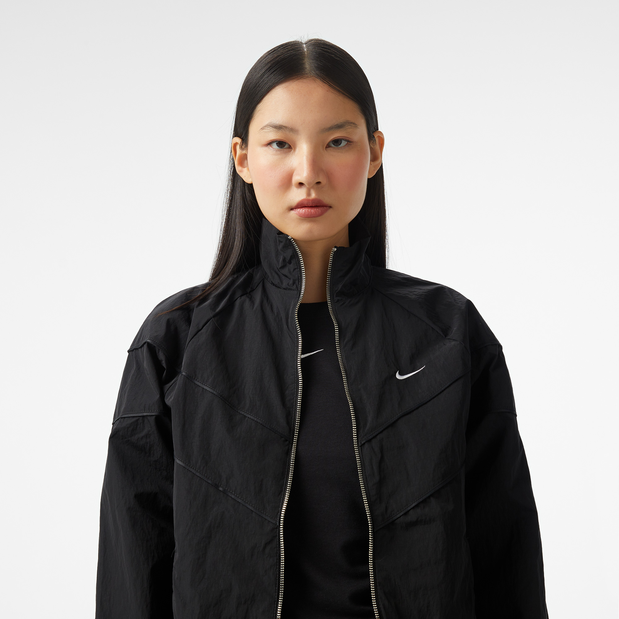 Nike Windrunner Kadın Siyah Ceket