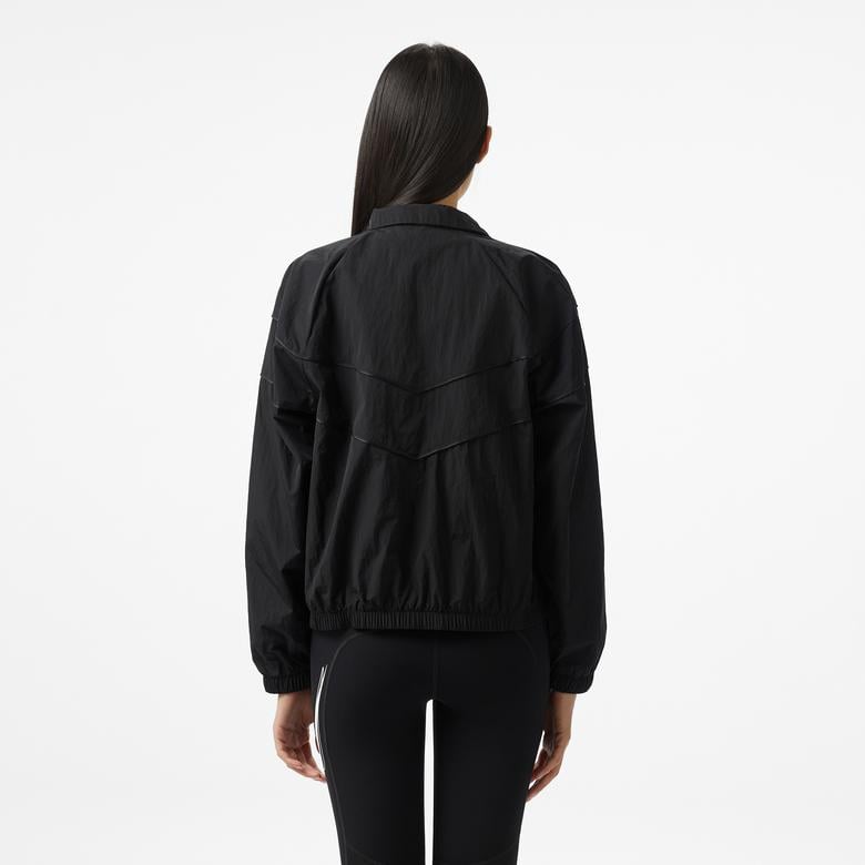 Nike Windrunner Kadın Siyah Ceket