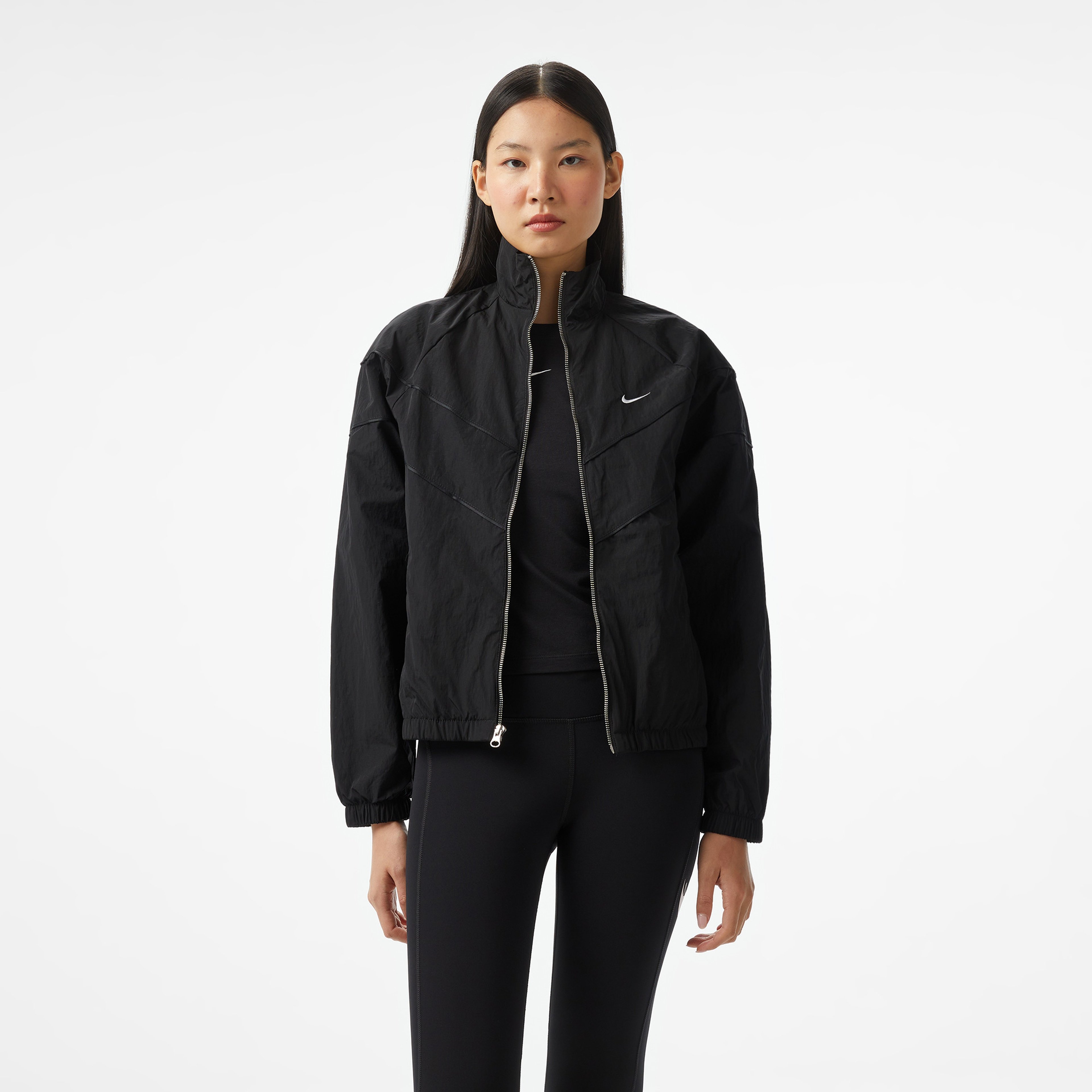 Nike Windrunner Kadın Siyah Ceket