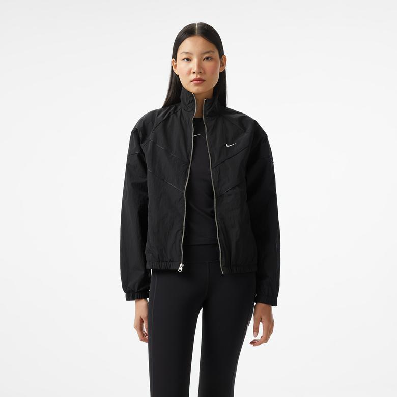 Nike Windrunner Kadın Siyah Ceket