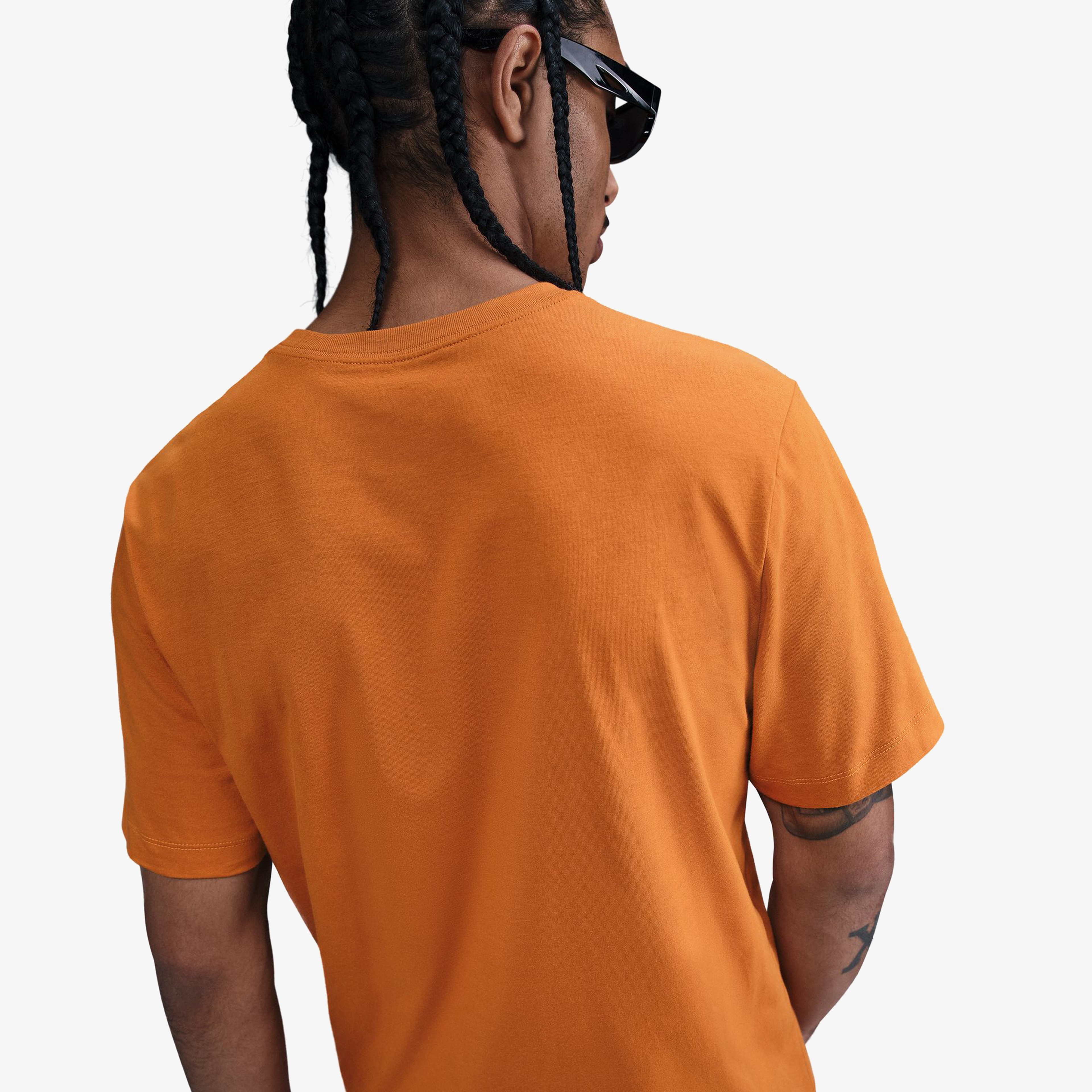 Nike Sportswear Club Erkek Turuncu T-Shirt