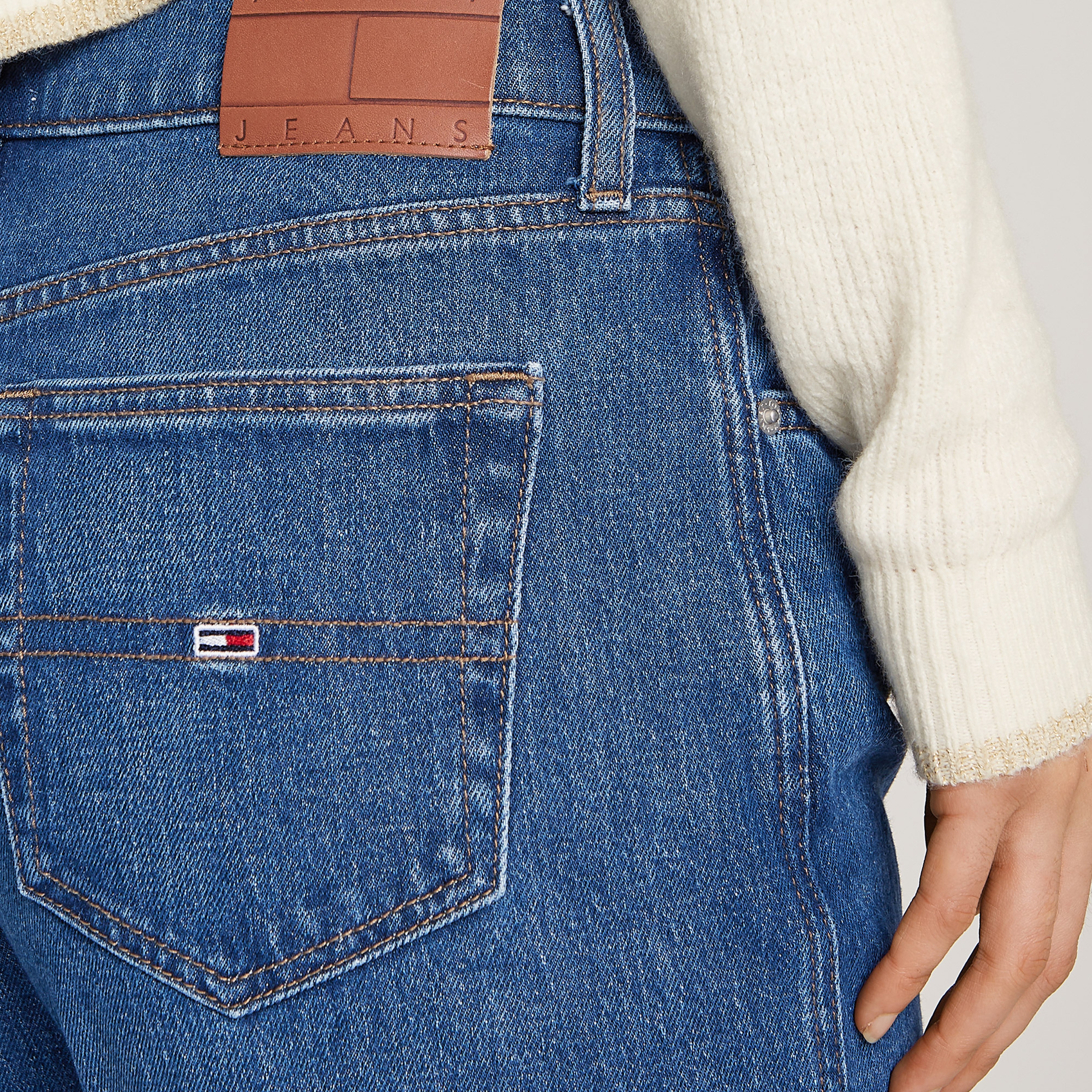 Tommy Jeans Kadın Mavi Jean