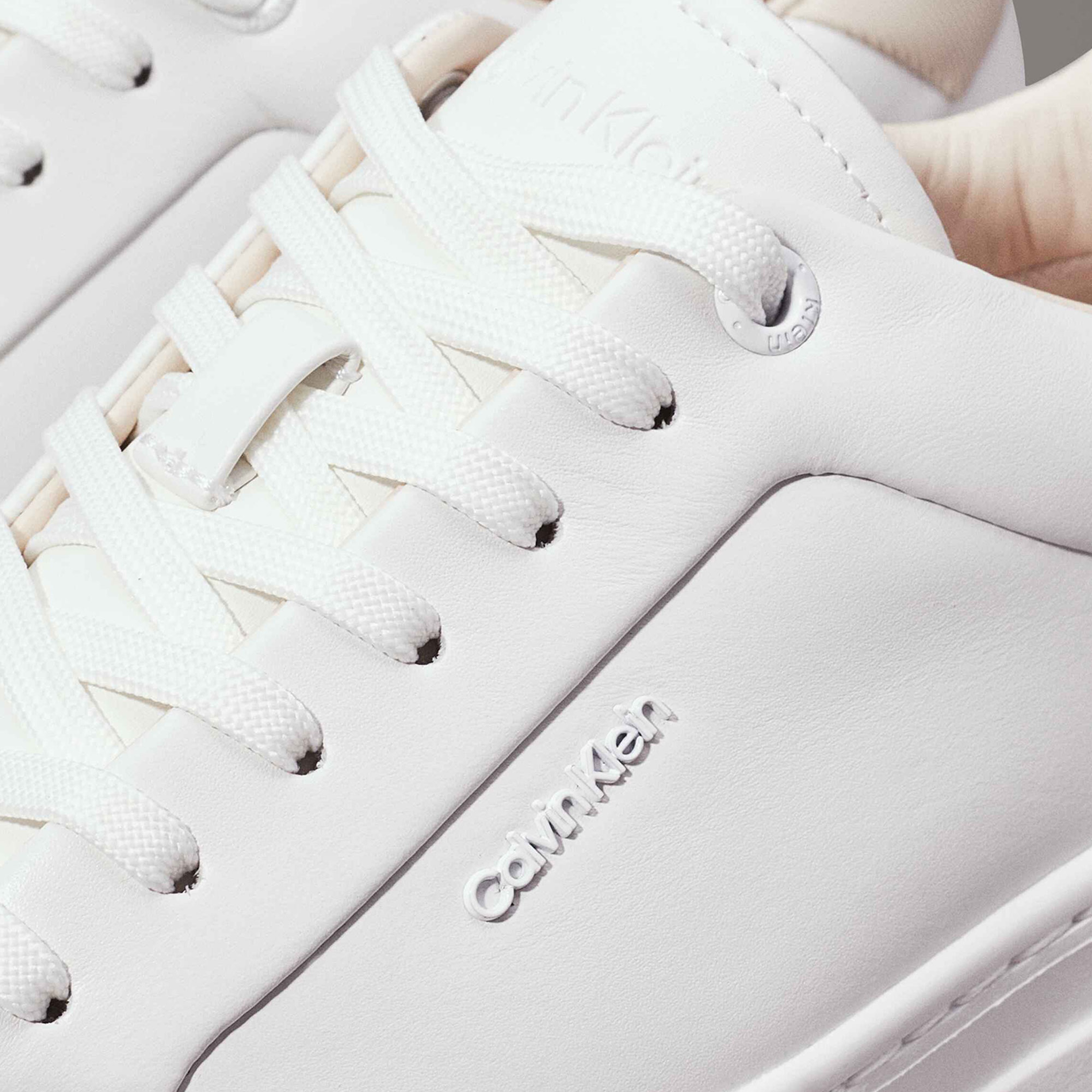Calvin Klein Kadın Beyaz Sneaker