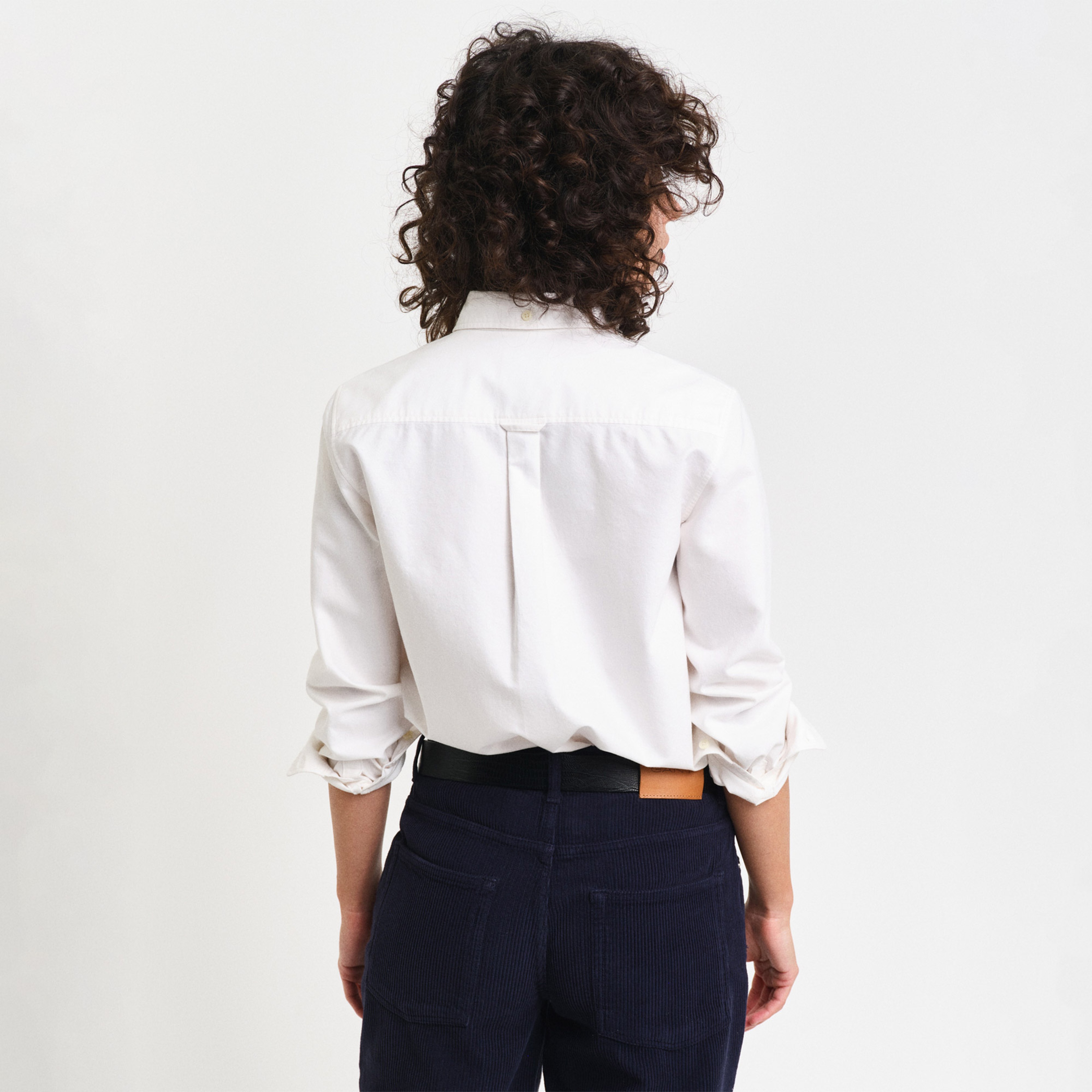 GANT Kadın Beyaz Regular Fit Düğmeli Yaka Oxford Gömlek