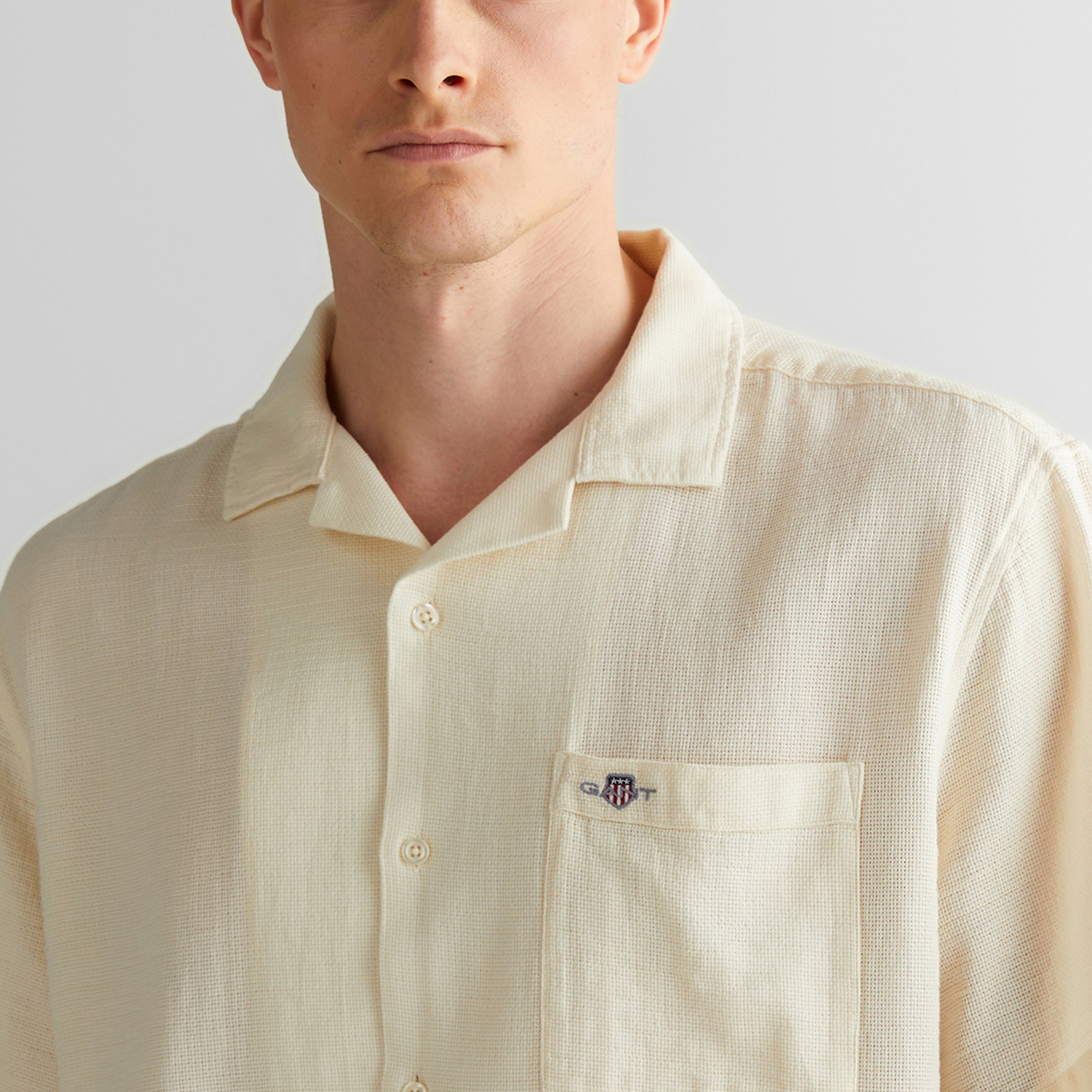 GANT Erkek Krem Regular Fit Klasik Yaka Gömlek