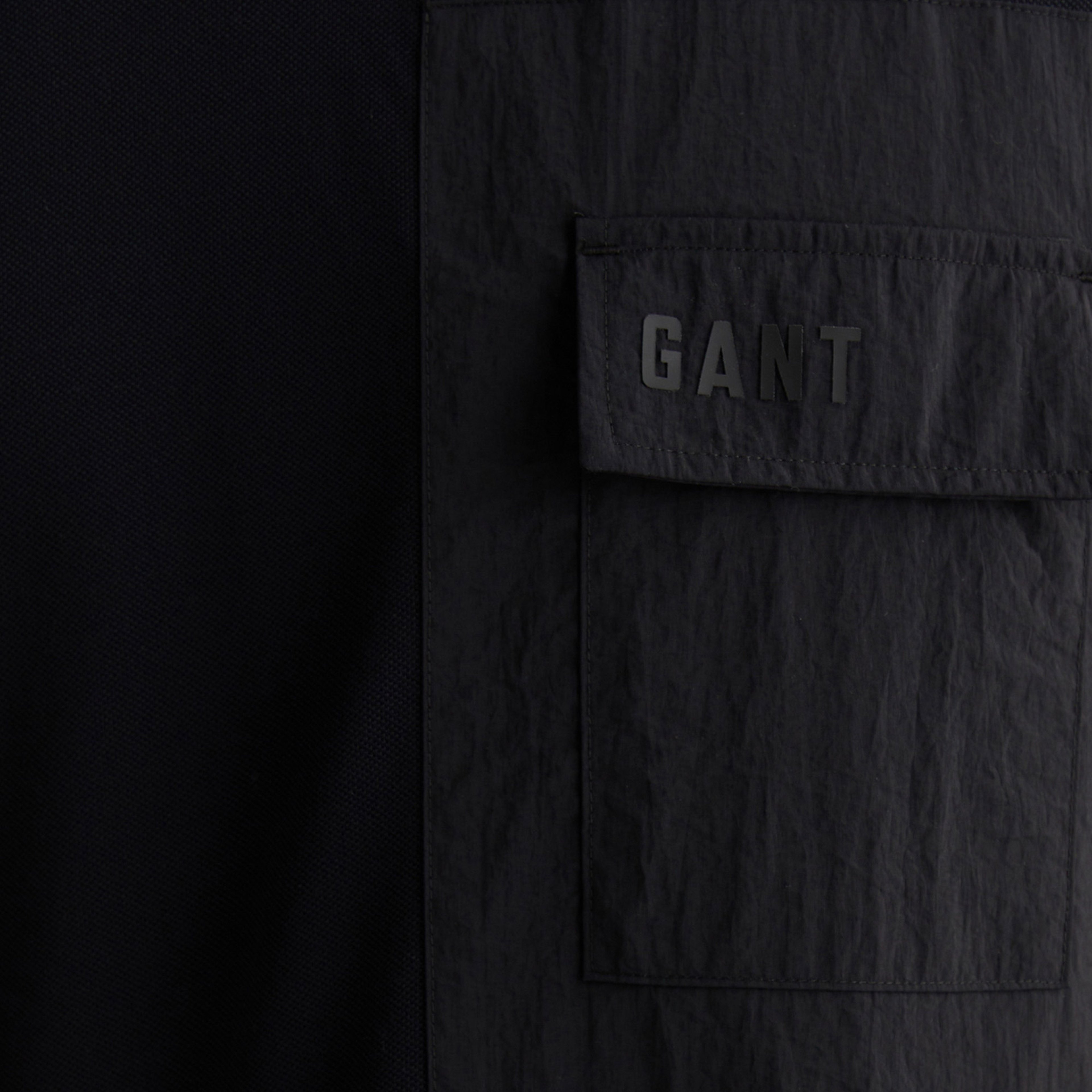 GANT Erkek Siyah Relaxed Fit Bisiklet Yaka Logolu T-Shirt