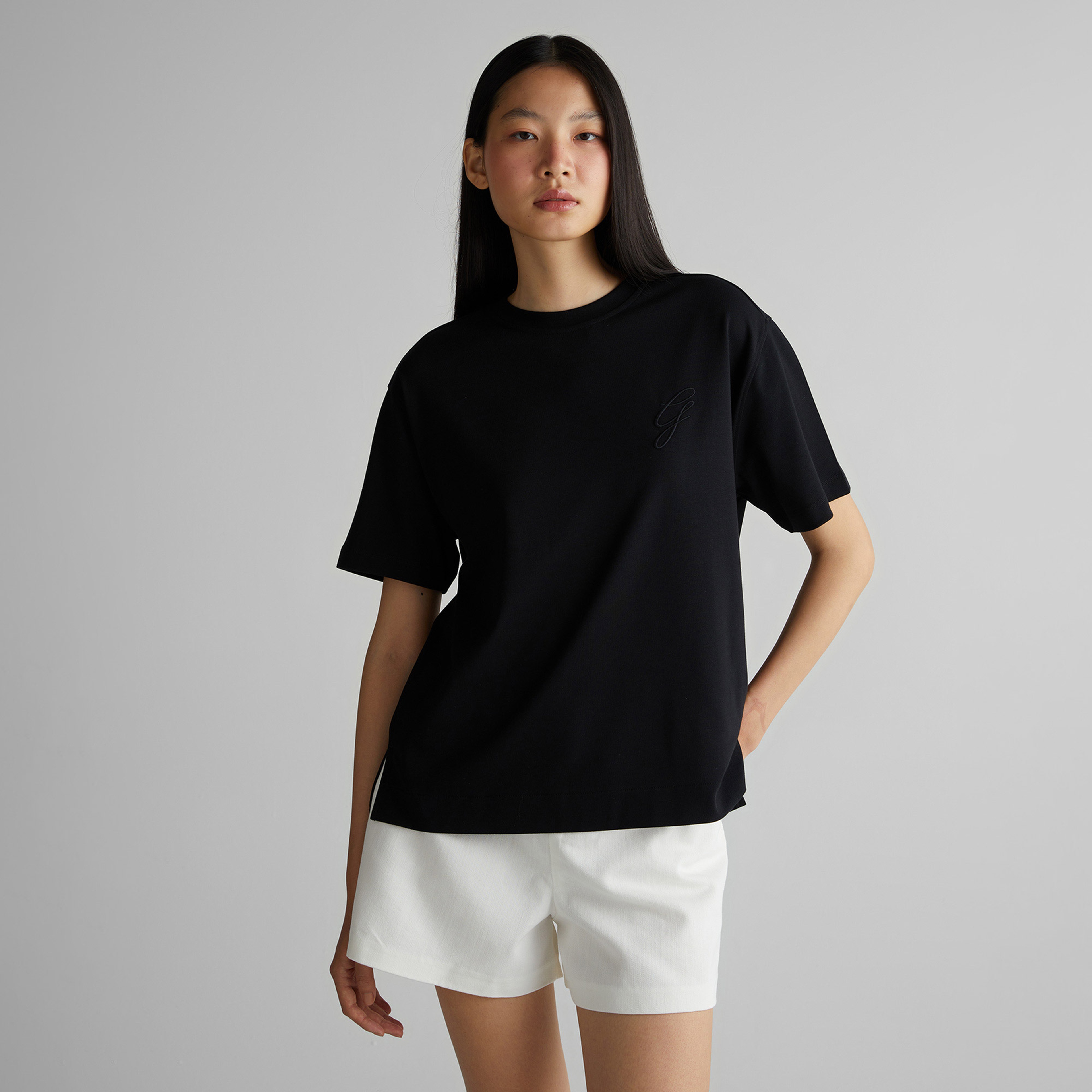 GANT Kadın Siyah Bisiklet Yaka Logolu T-Shirt