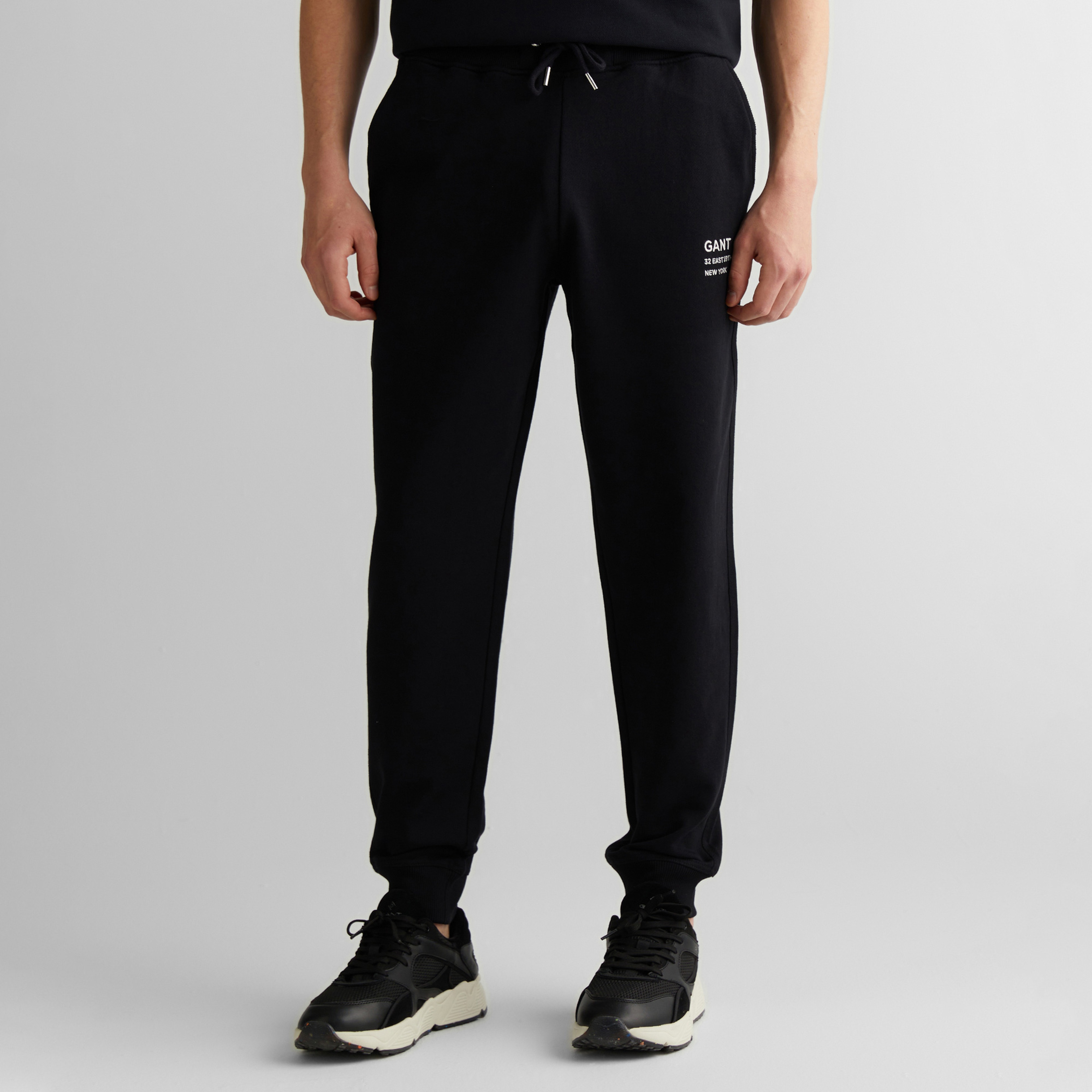 GANT Erkek Siyah Regular Fit Eşofman Altı