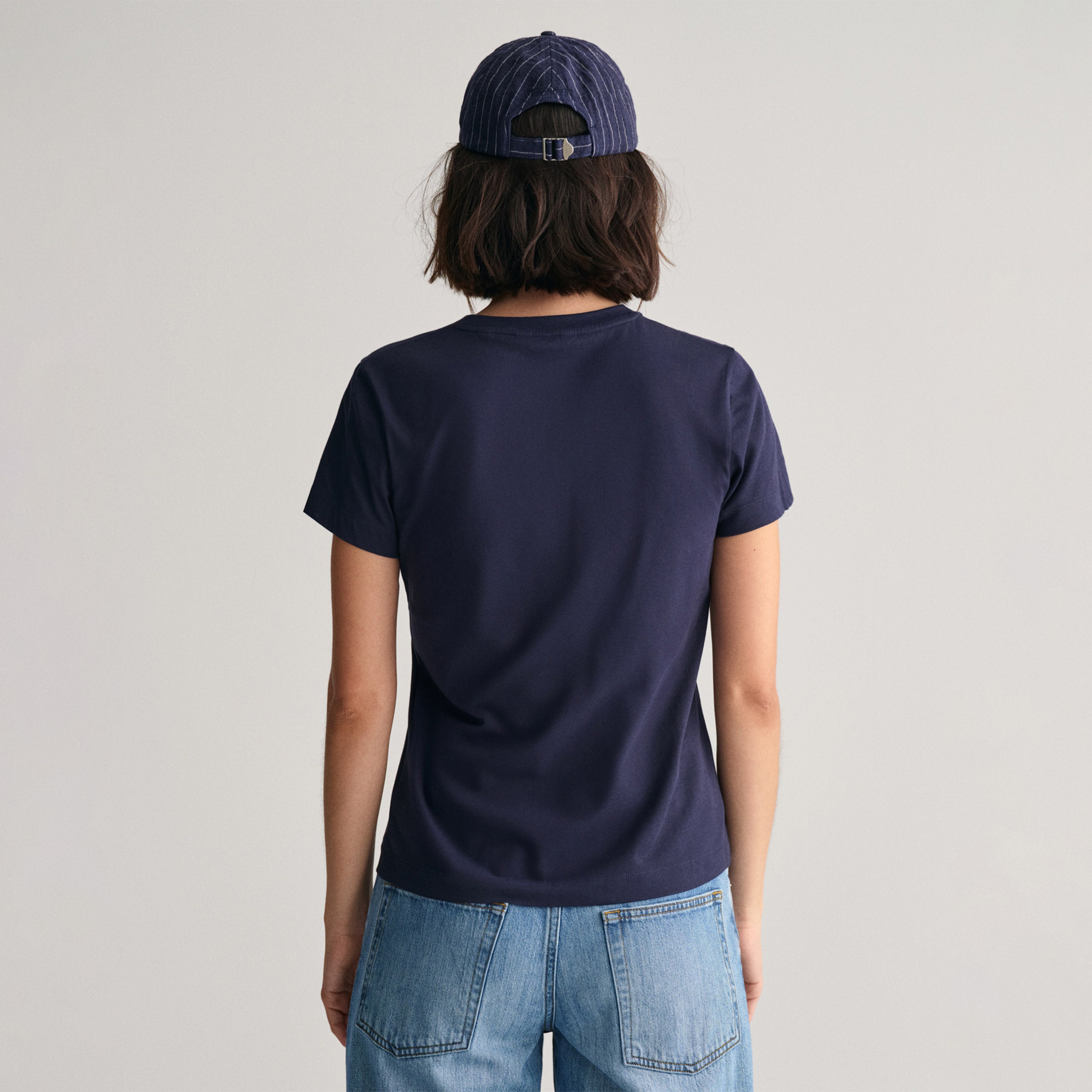 GANT Kadın Lacivert Regular Fit Bisiklet Yaka T-Shirt