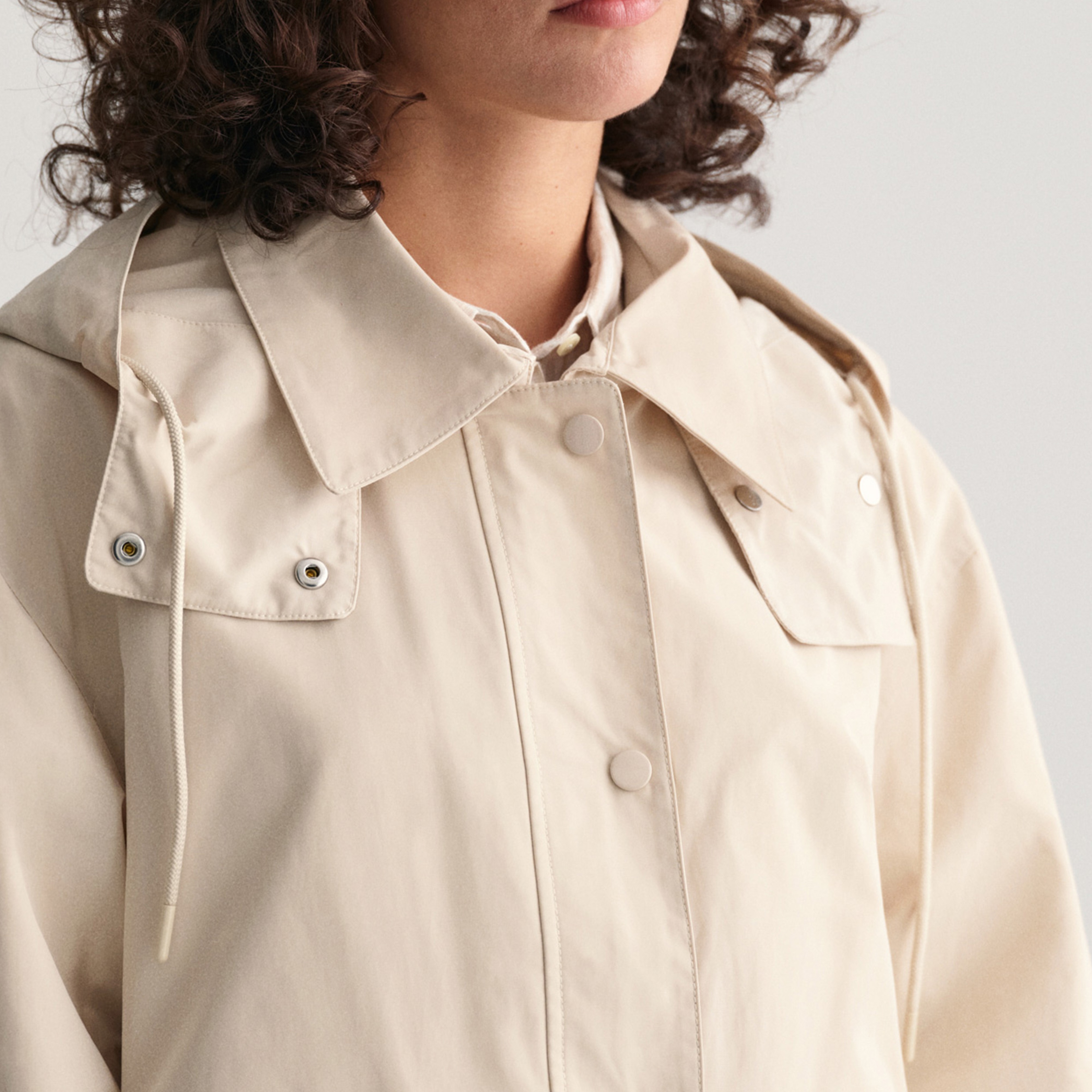GANT Kadın Krem Regular Fit Kapüşonlu Ceket