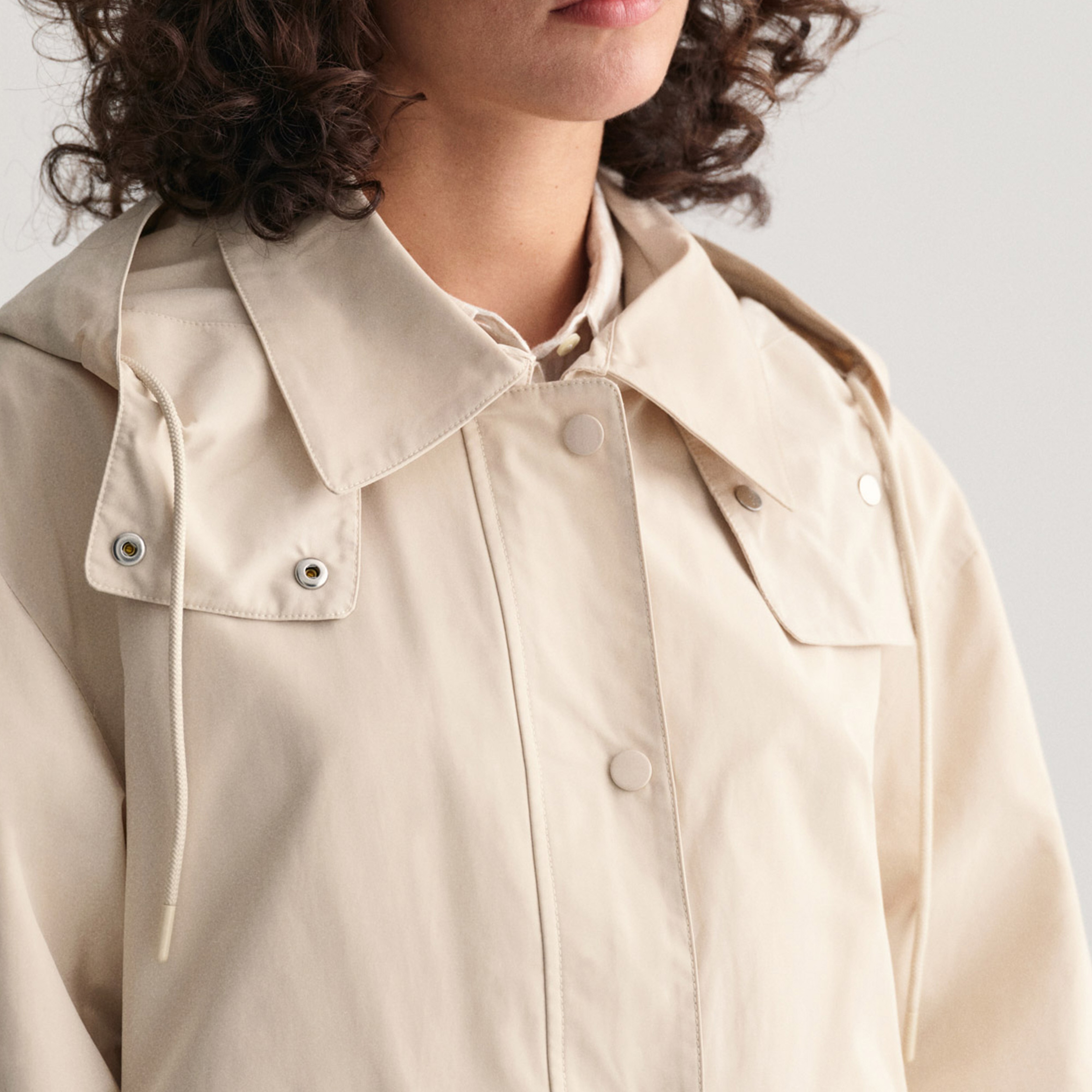GANT Kadın Krem Regular Fit Kapüşonlu Ceket