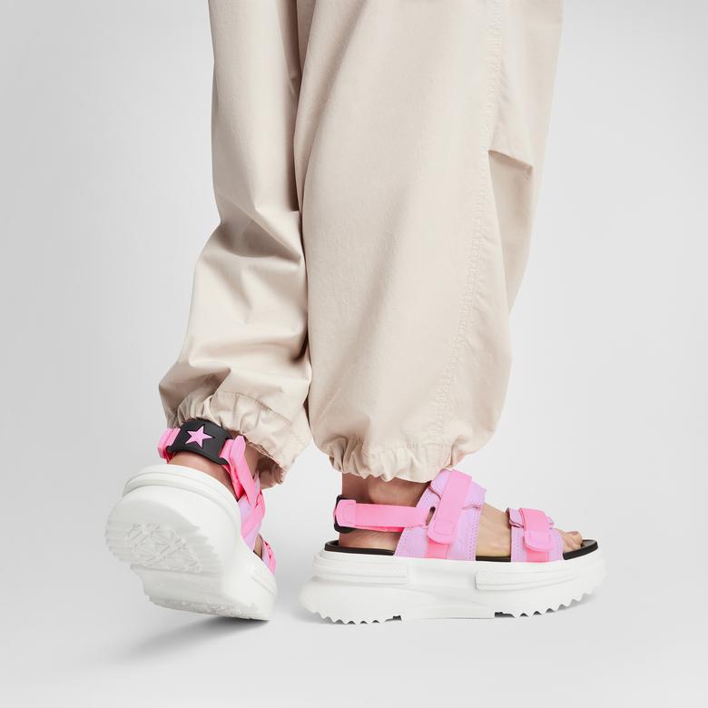 Converse Run Star Utility Cx Kadın Pembe Sandalet