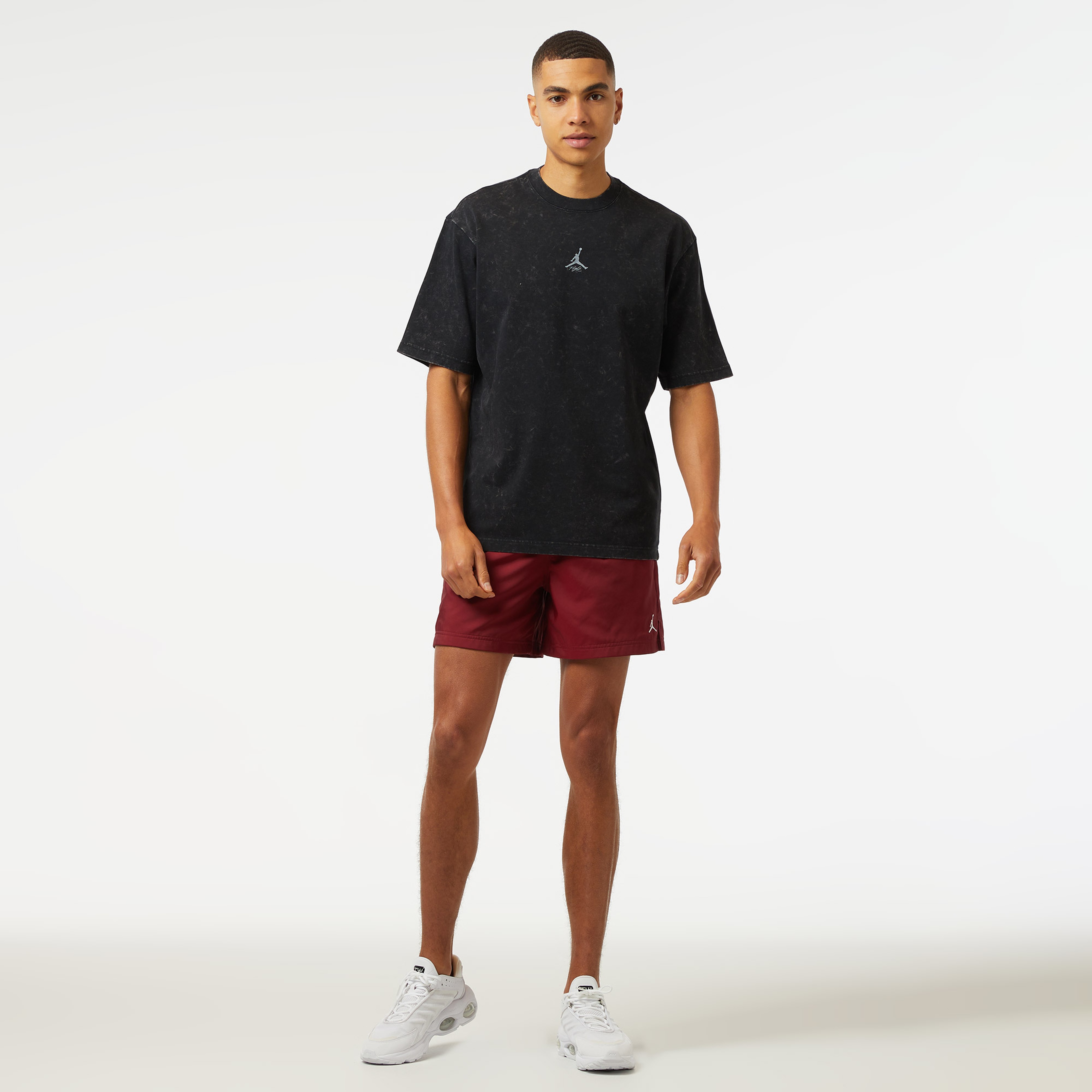 Jordan Flight Essentials Erkek Siyah T-Shirt