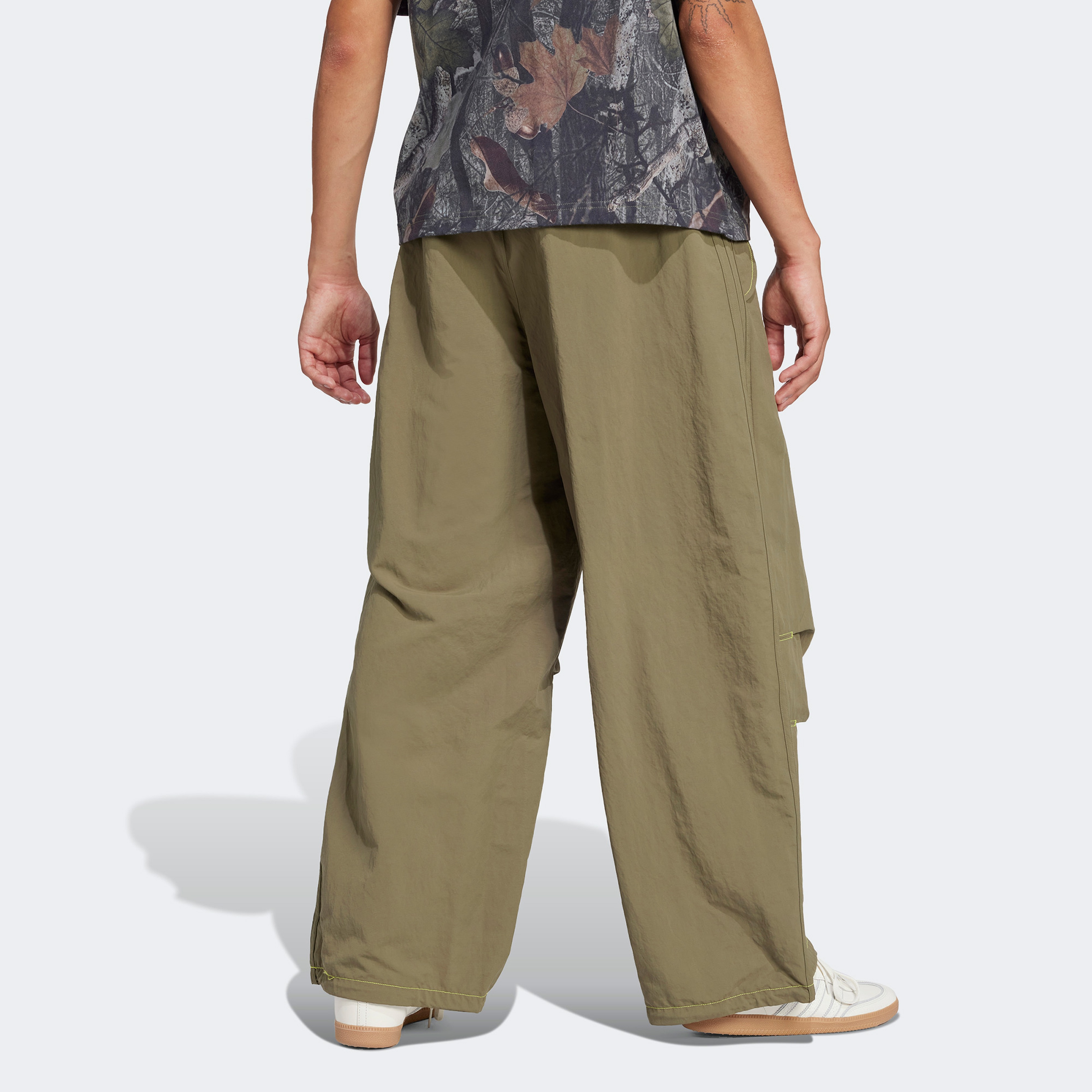 adidas Parachute Erkek Yeşil Bol Paça Eşofman Altı