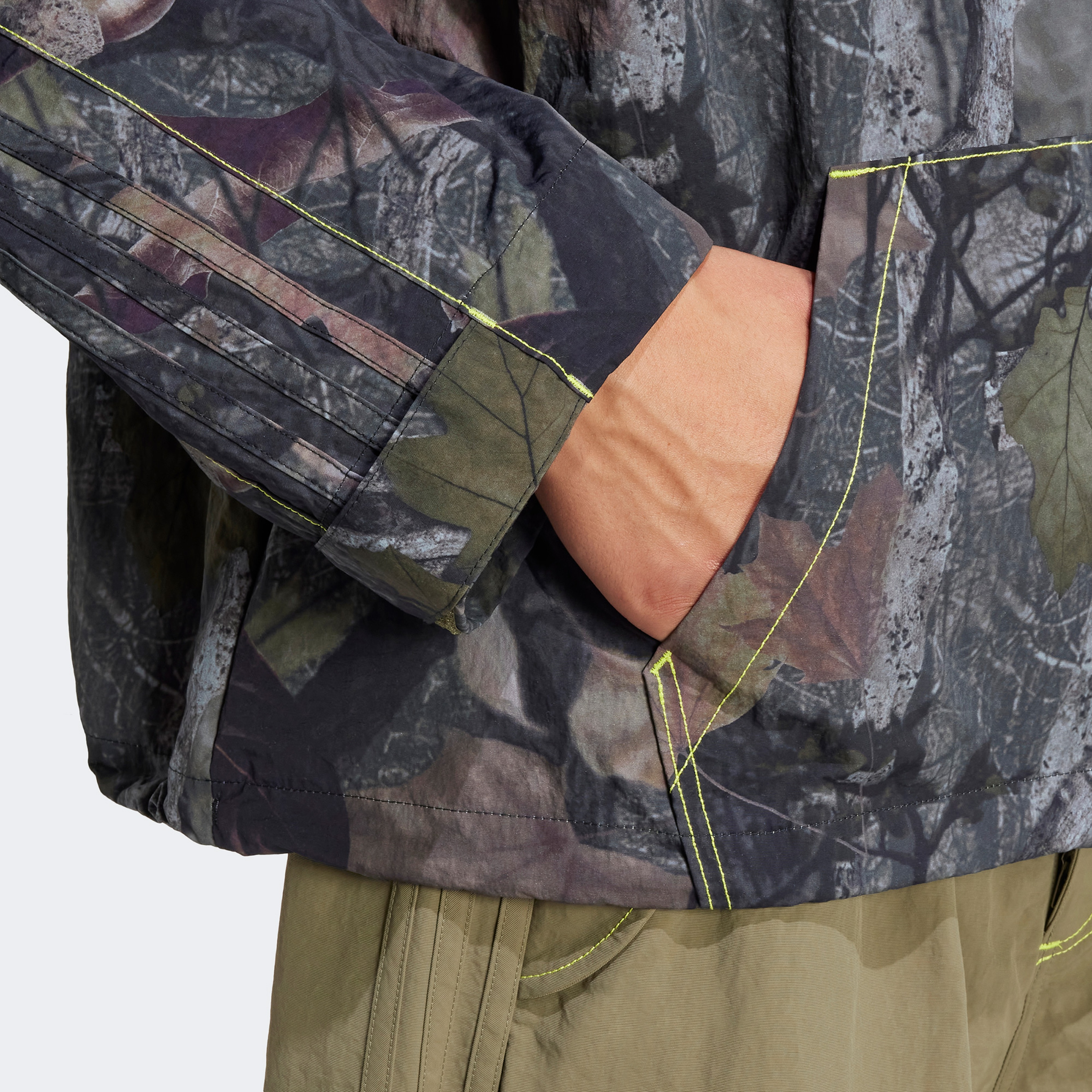 adidas Camo Q1 Fermuarlı Erkek Kamuflaj Mont