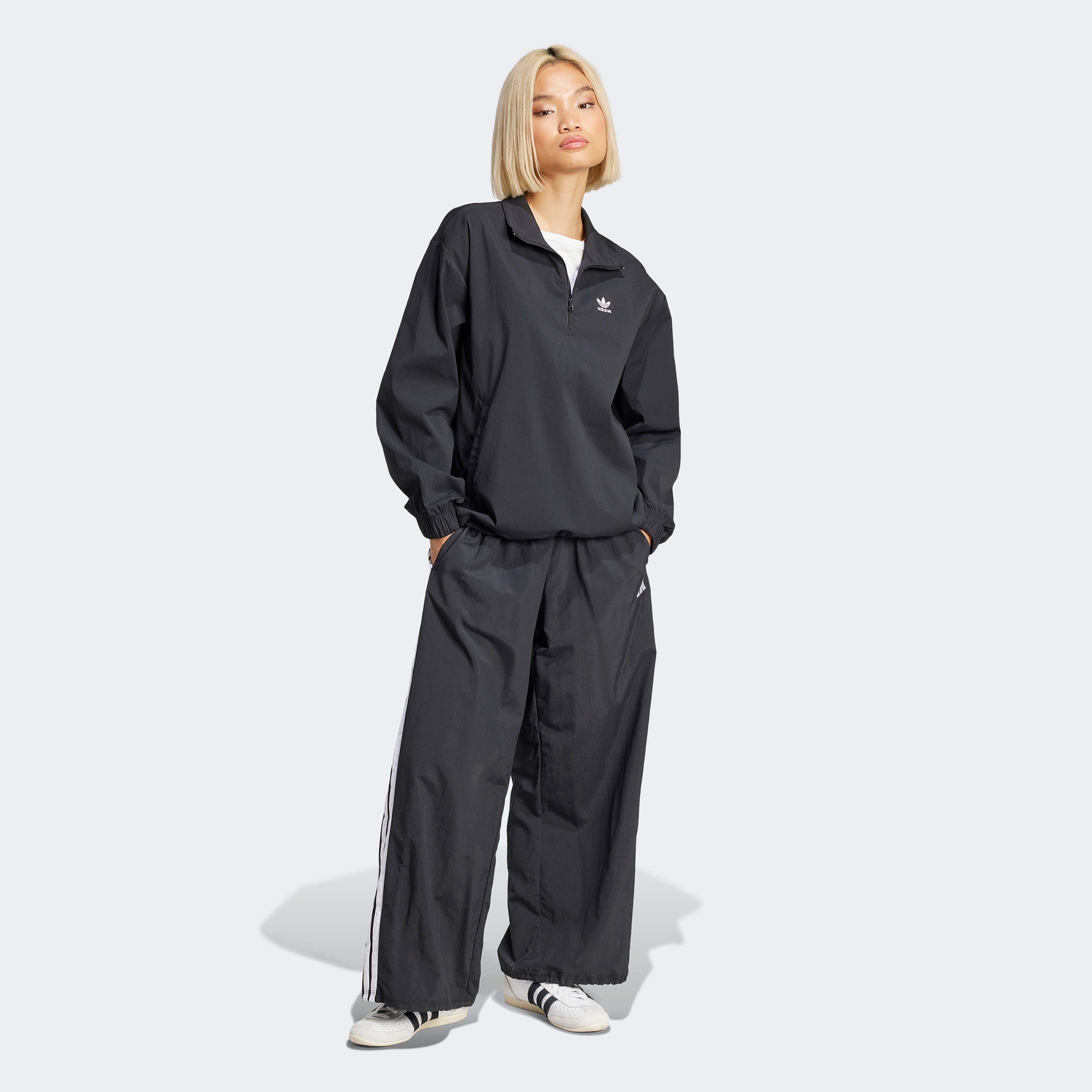 adidas Originals Essentials Fermuar Yakalı Kadın Siyah Eşofman Üstü