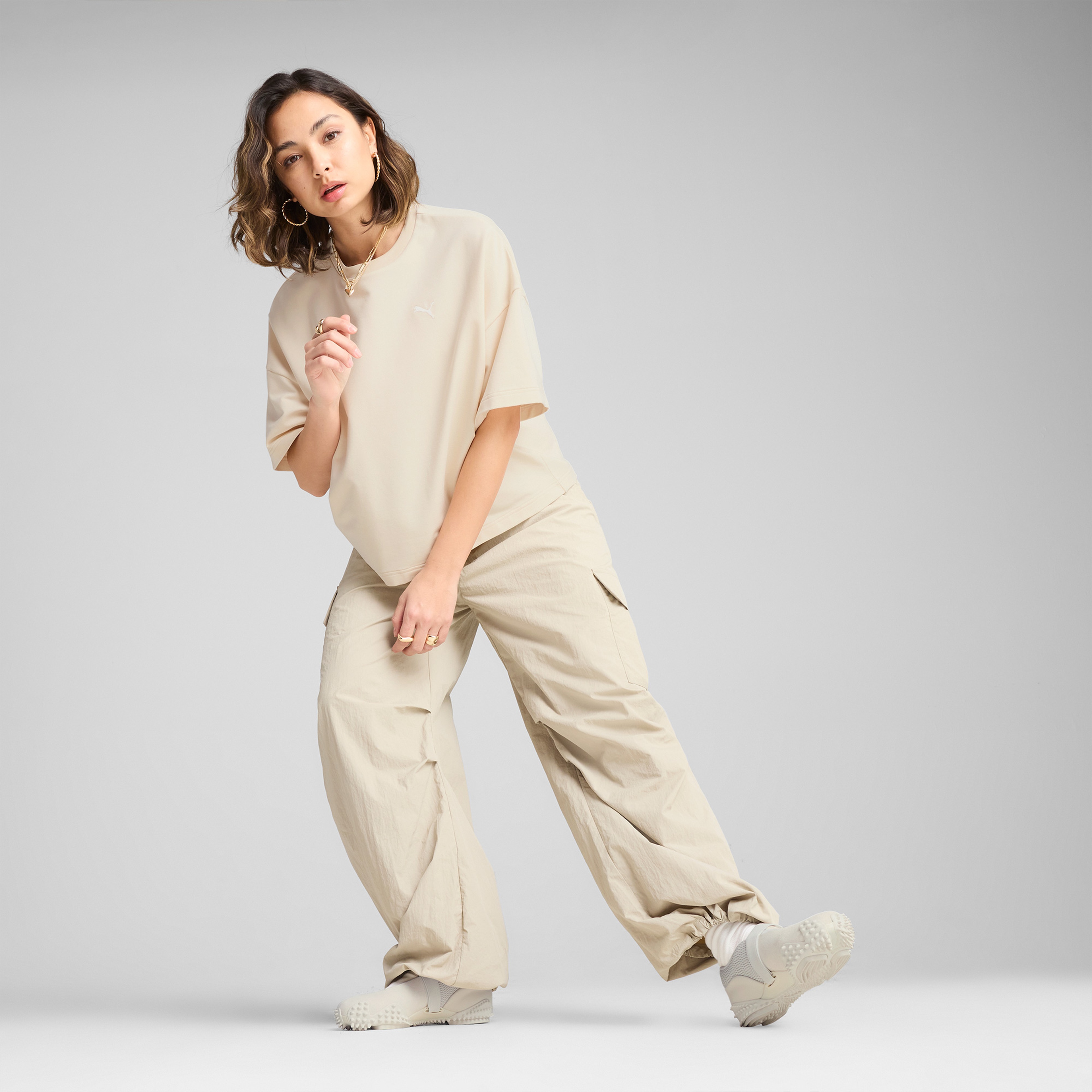 Puma Wardrobe Ess Relaxed Kadın Krem T-Shirt