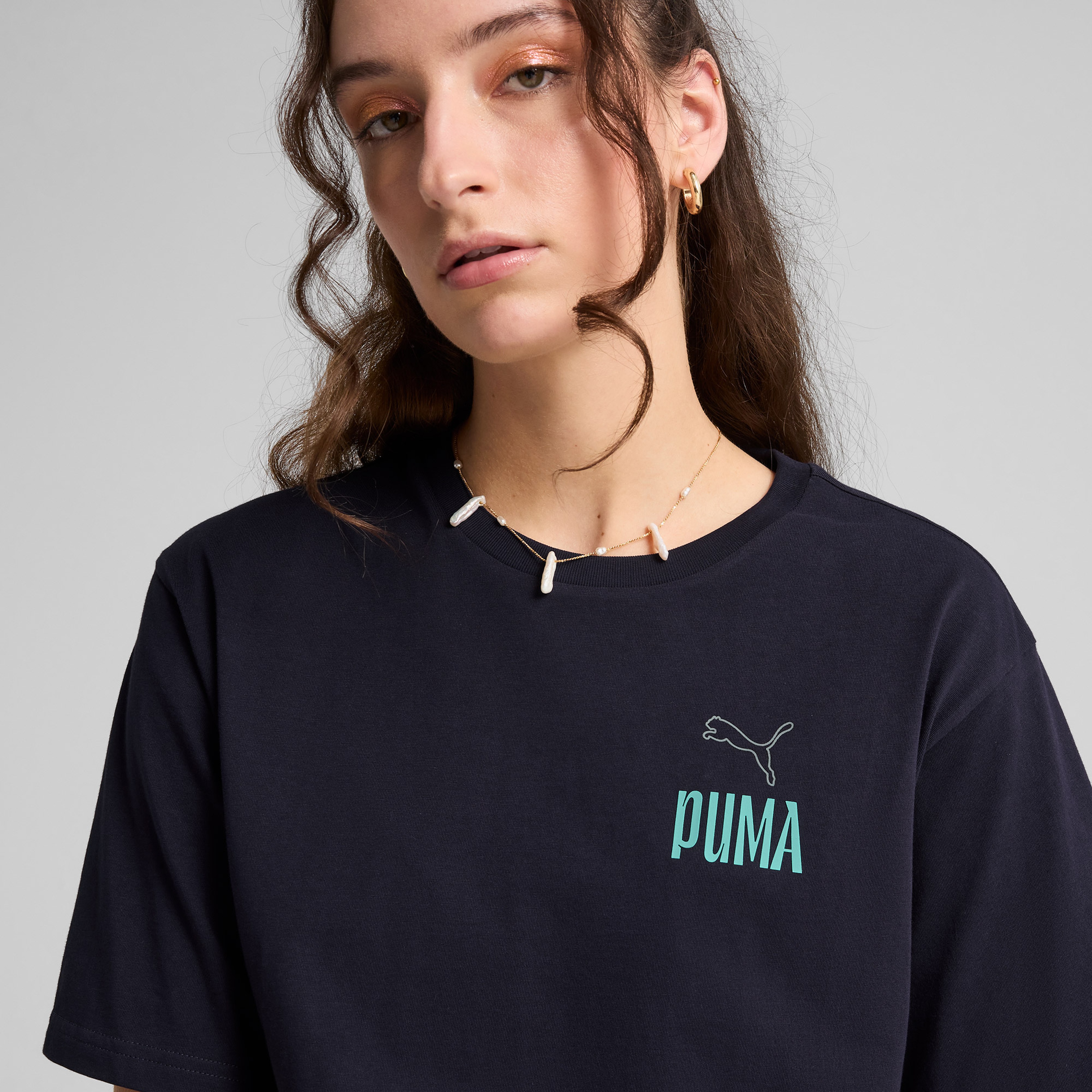 Puma Wardrobe Ess Graphic Kadın Lacivert T-Shirt