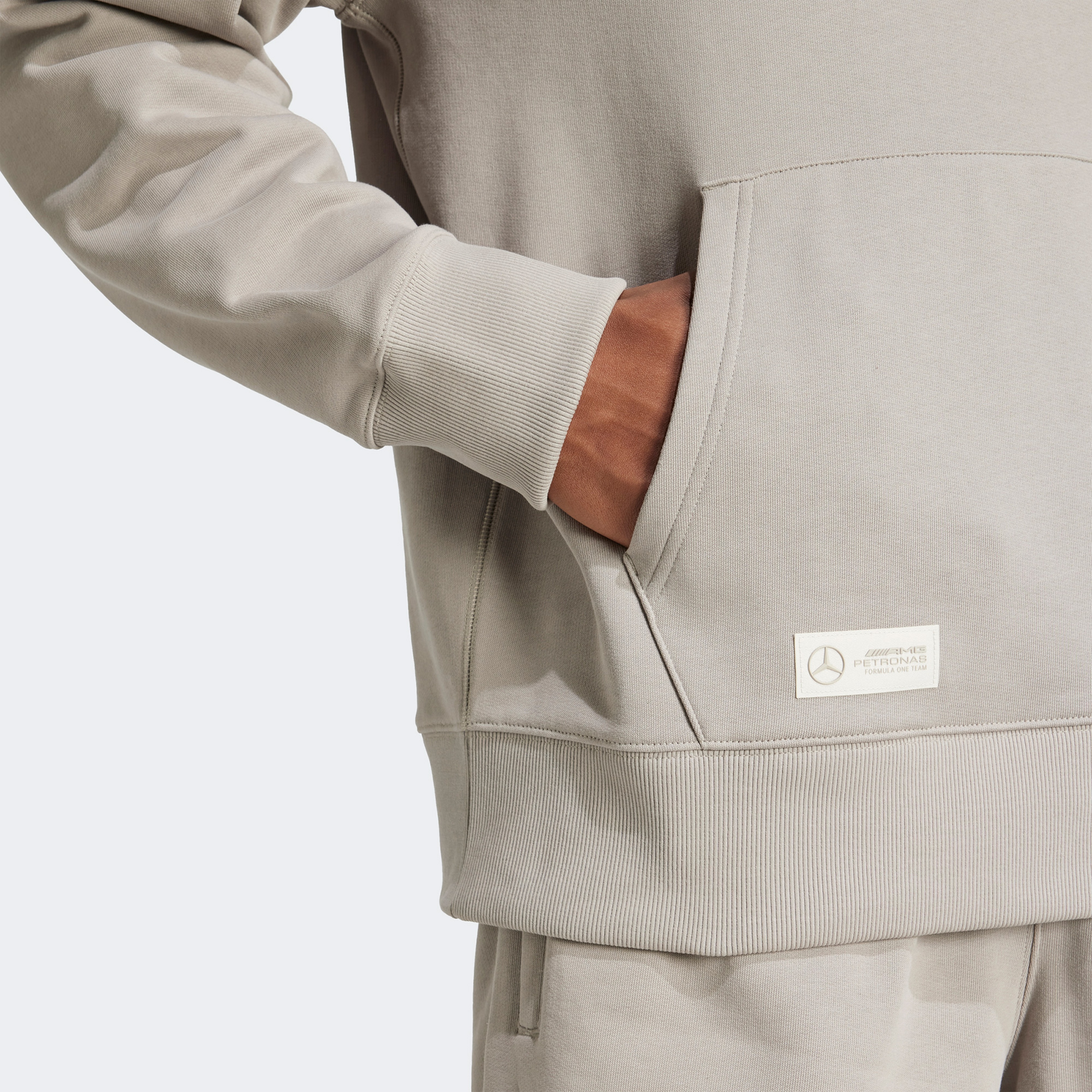 adidas Mercedes Amg Petronnas Formula One Team Erkek Bej Sweatshirt