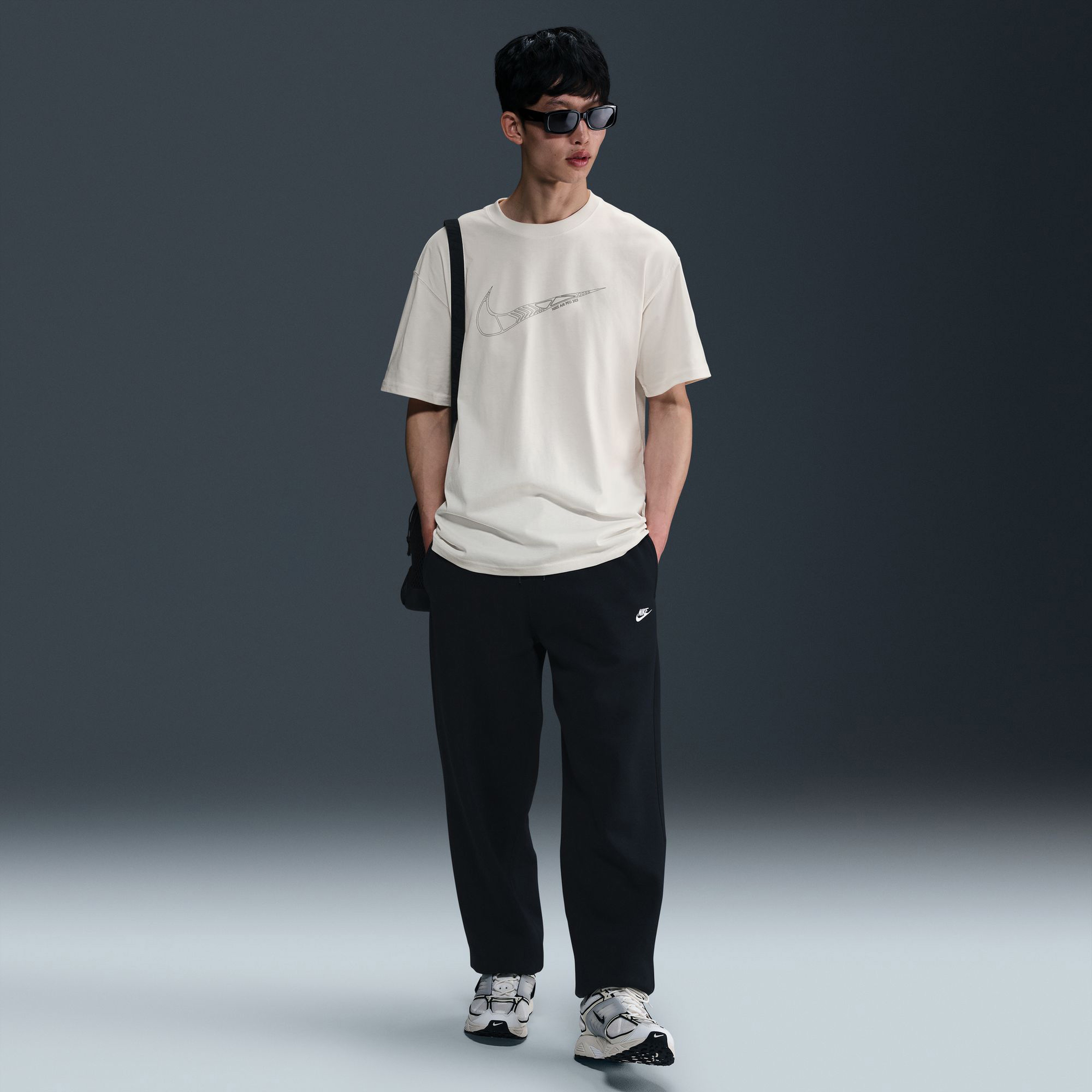 Nike Sportswear Club Erkek Bej T-Shirt